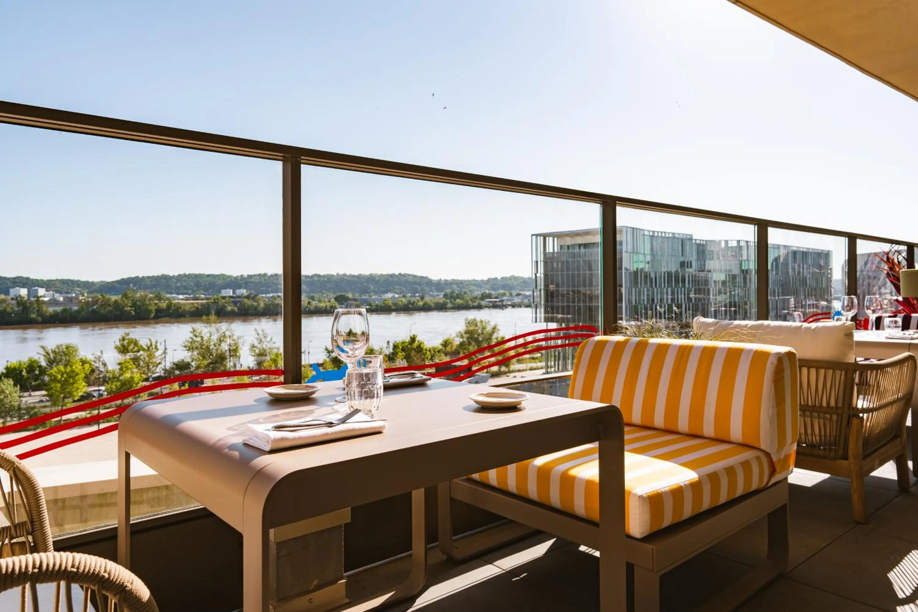 Patio in Hôtel 56 - Bordeaux Centre Gare Saint Jean