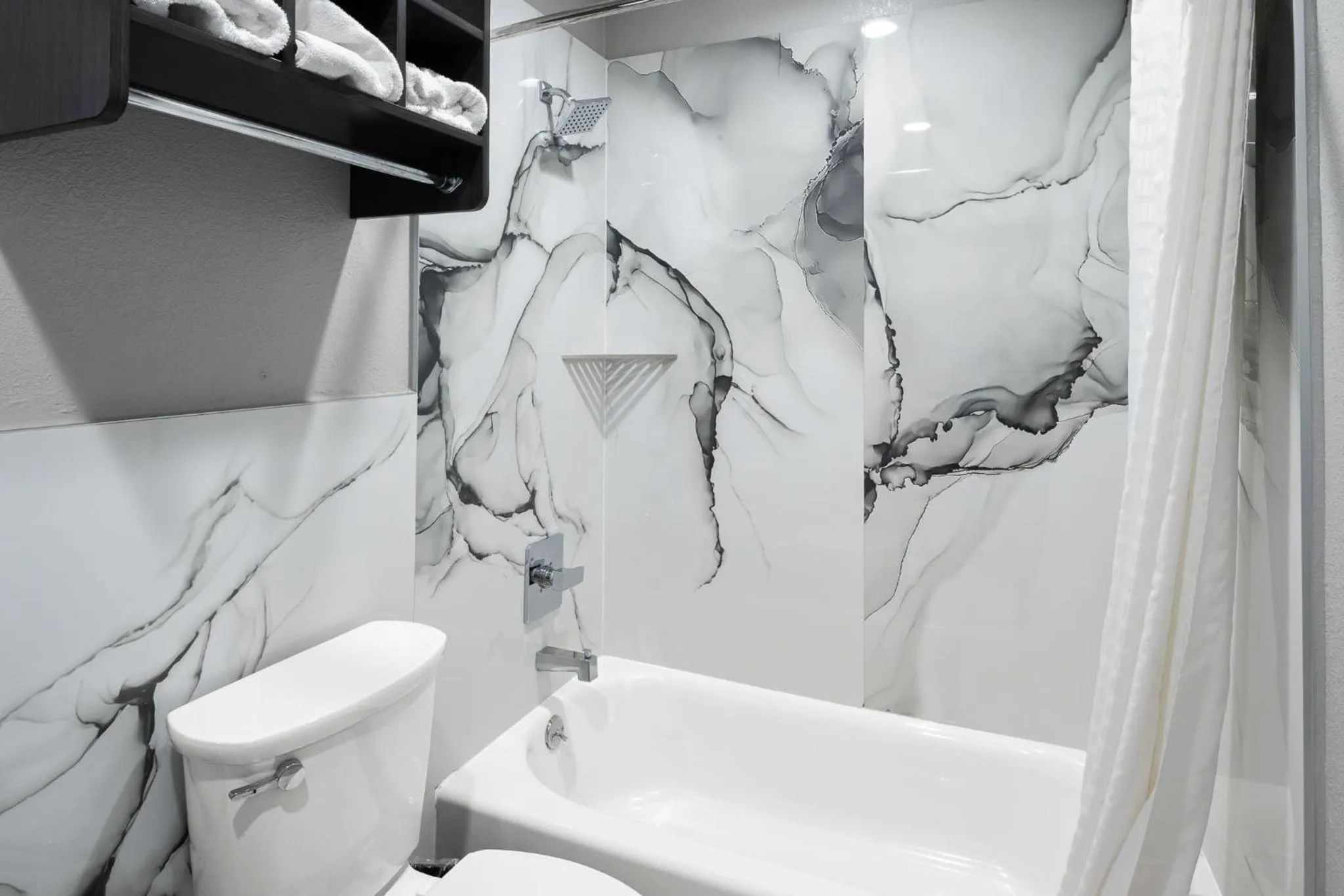 Moonlight Inn - Houston I-45 & Airline