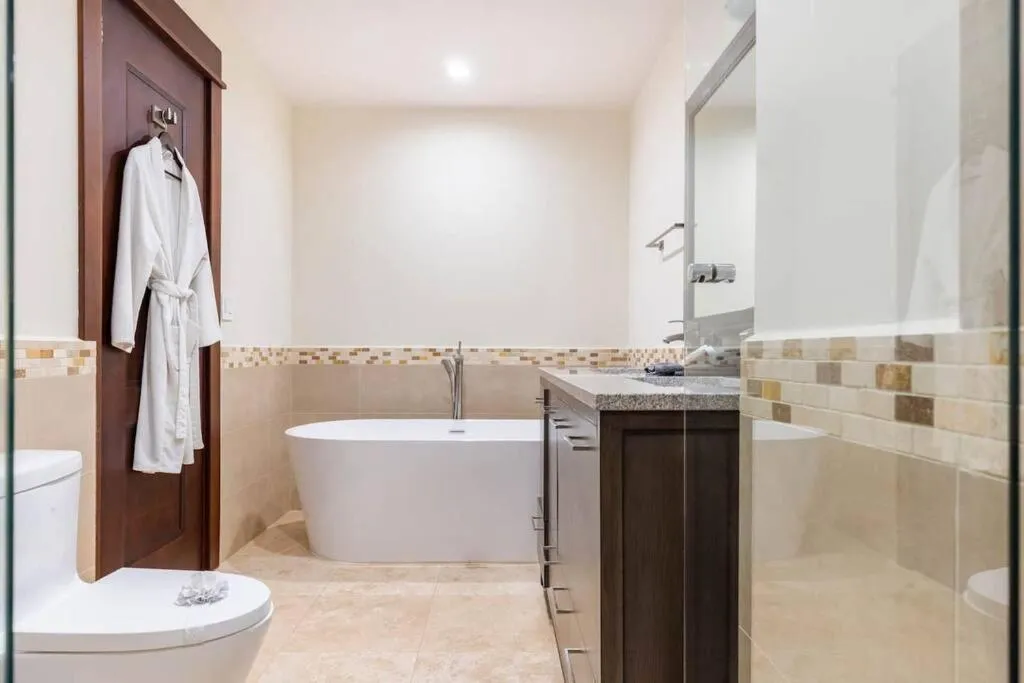 3 Bedroom Condo in Croc's Casino Resort