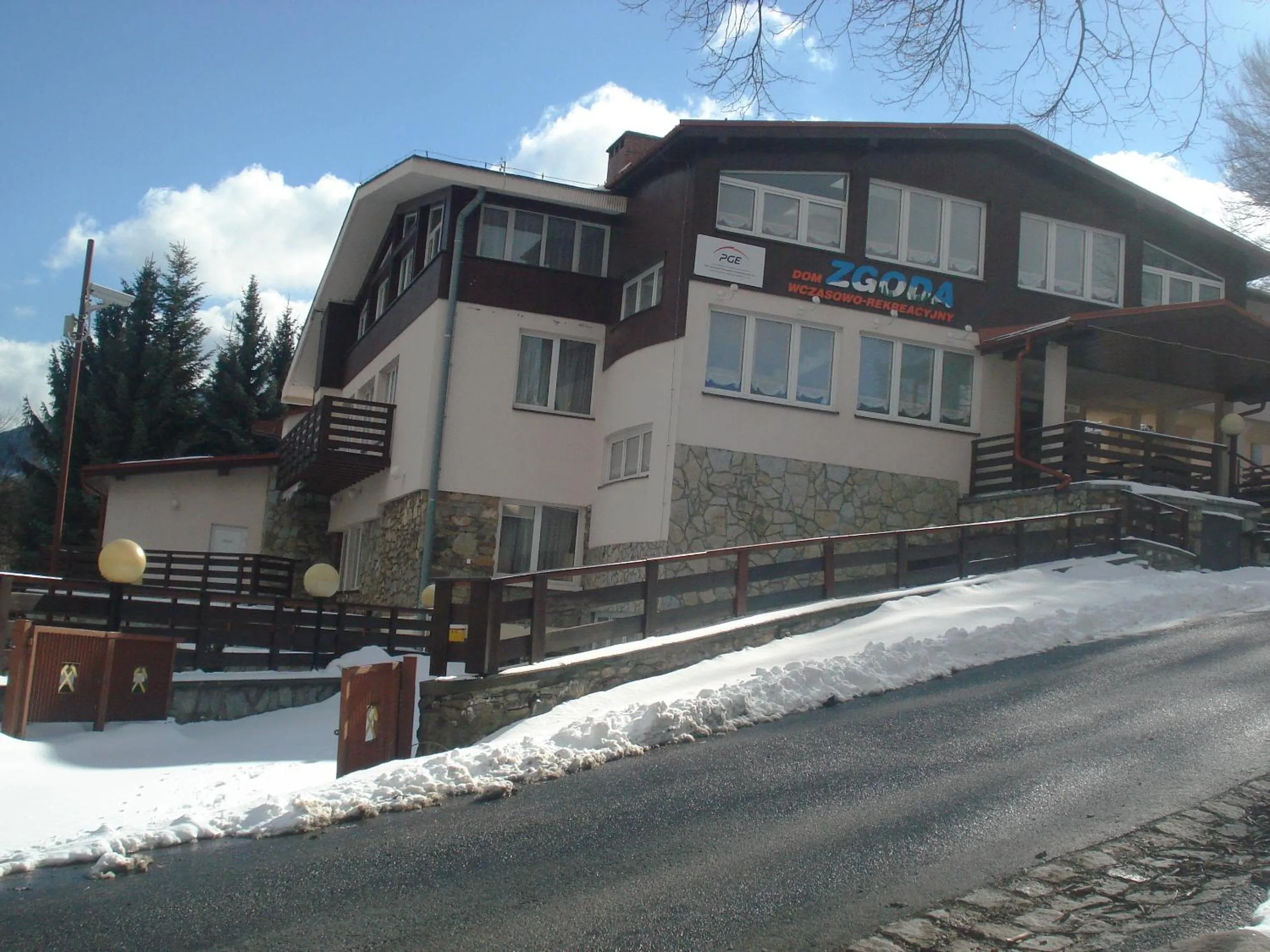 Facade/entrance in Dom Wczasowo Rekreacyjny Zgoda