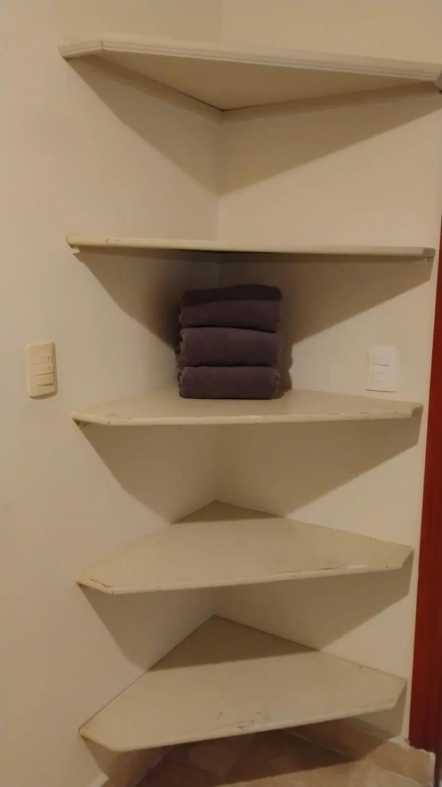 wardrobe in Cumbresuites