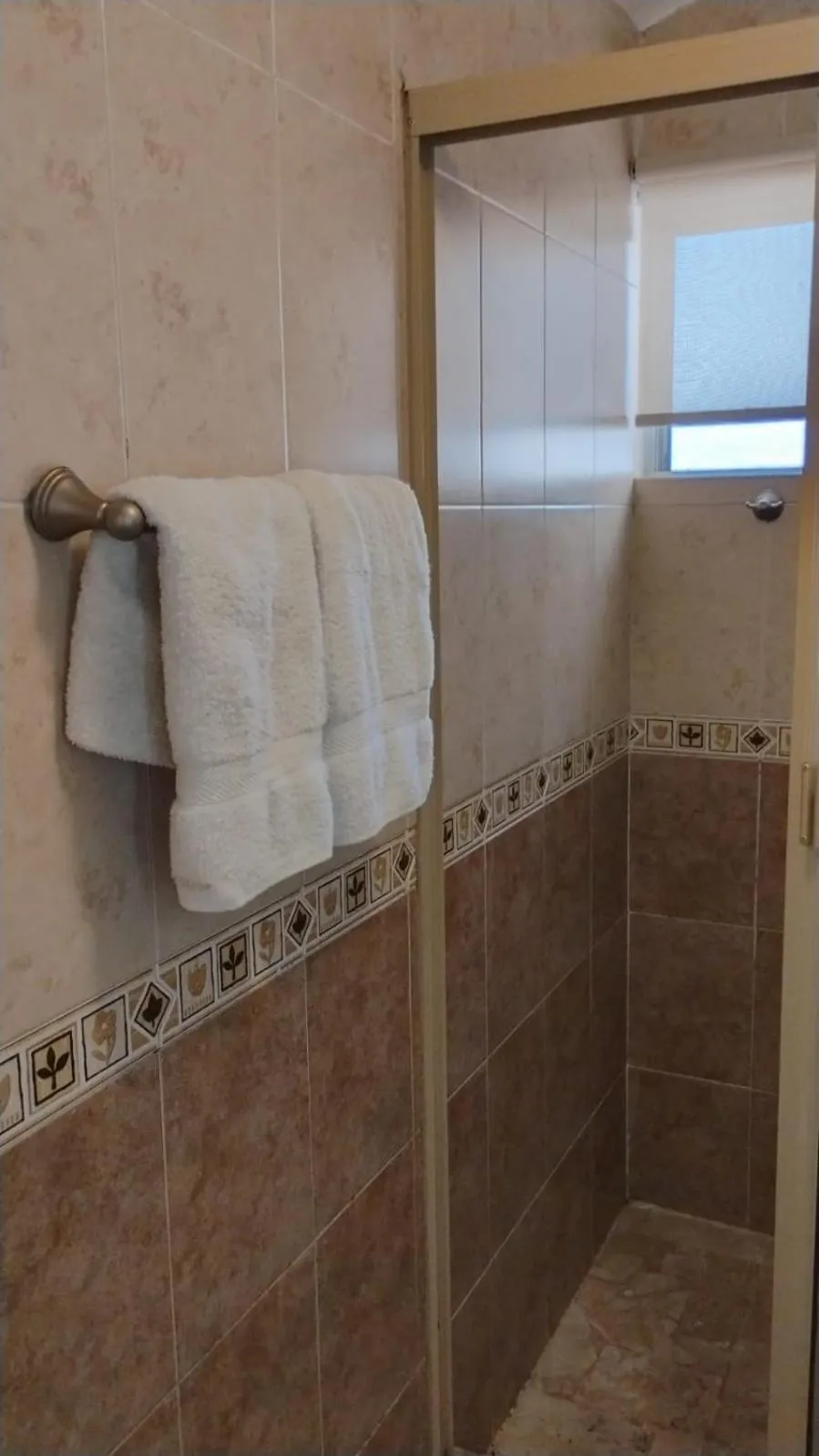 Shower in Cumbresuites