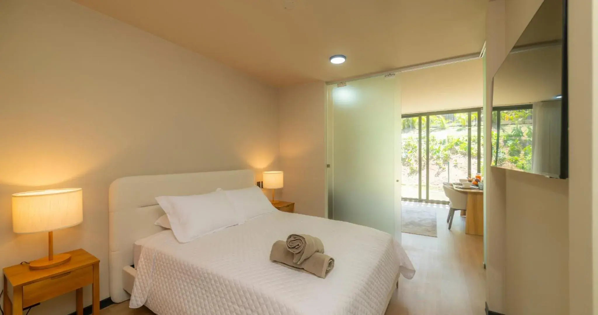 Deluxe One-Bedroom Apartment with City View in BEE Suites San José - Santa Ana Deluxe One-Bedroom Apartment with City View in BEE Suites San José - Santa Ana