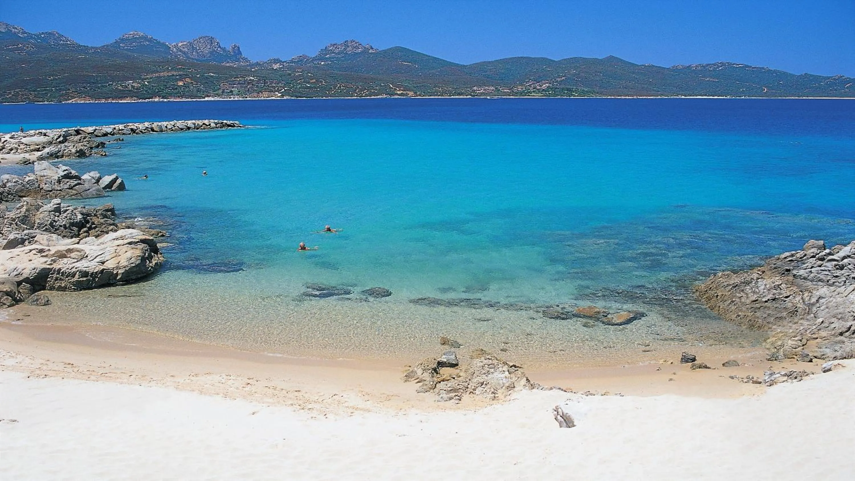 Beach in Residence Bouganville