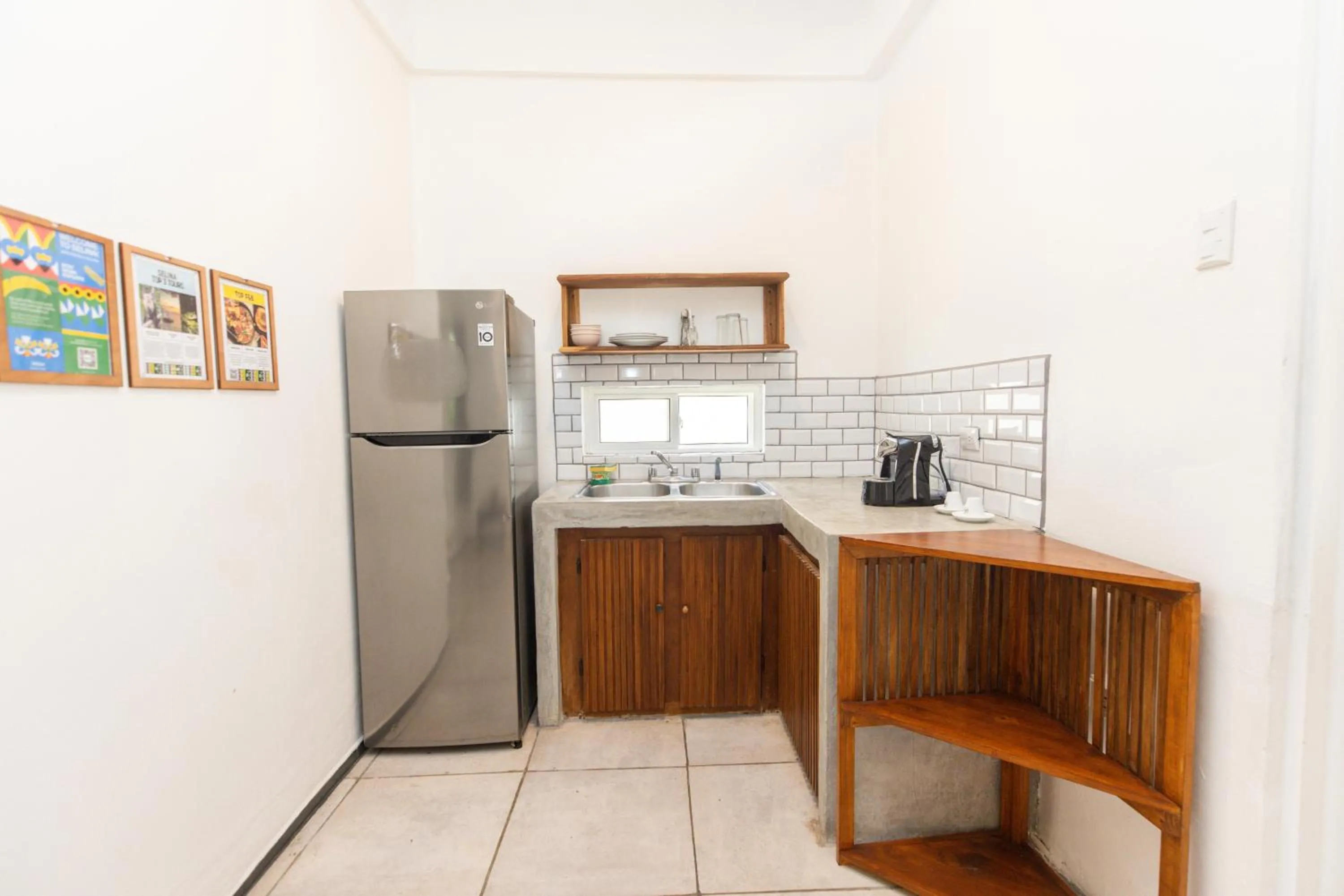 Kitchen or kitchenette in Alma Vida Hotel