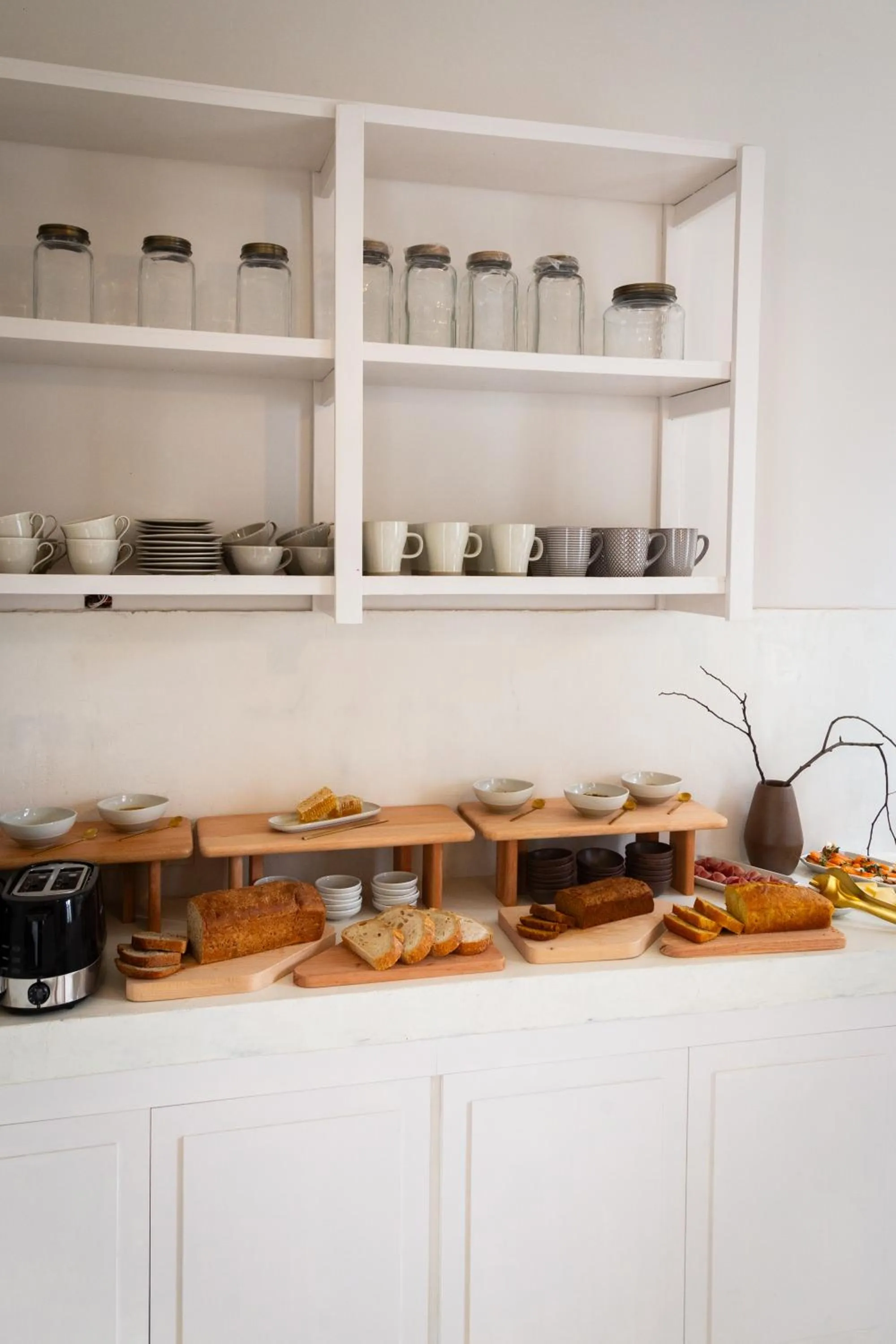 Buffet breakfast in Casa Lahusen