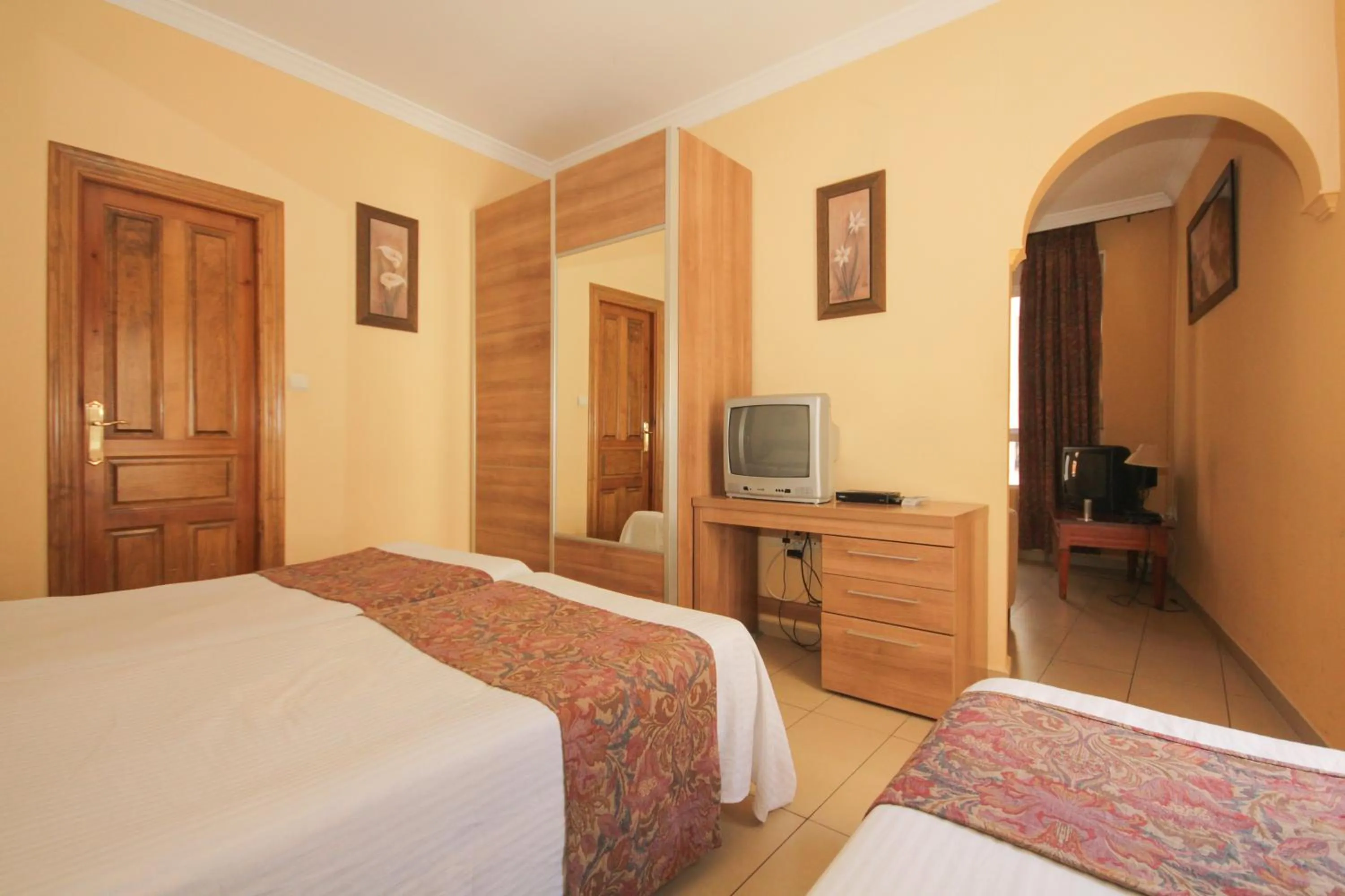 Bedroom, Bed in Hostal Costa Azul