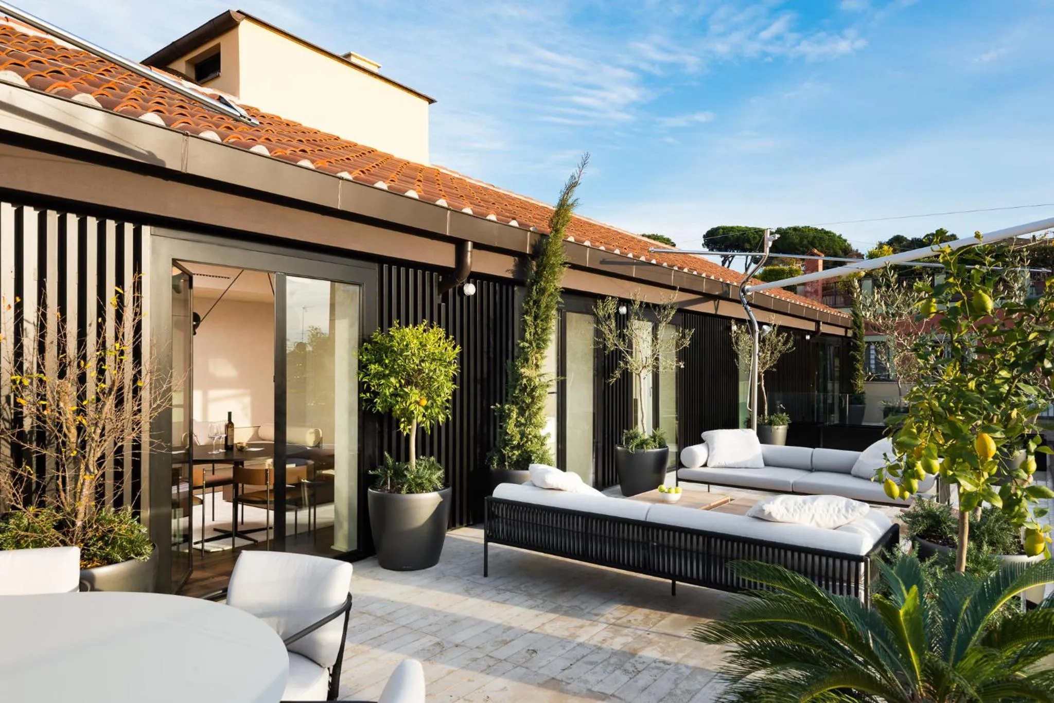 Two Bedroom Penthouse with Big Terrace in master Trevi