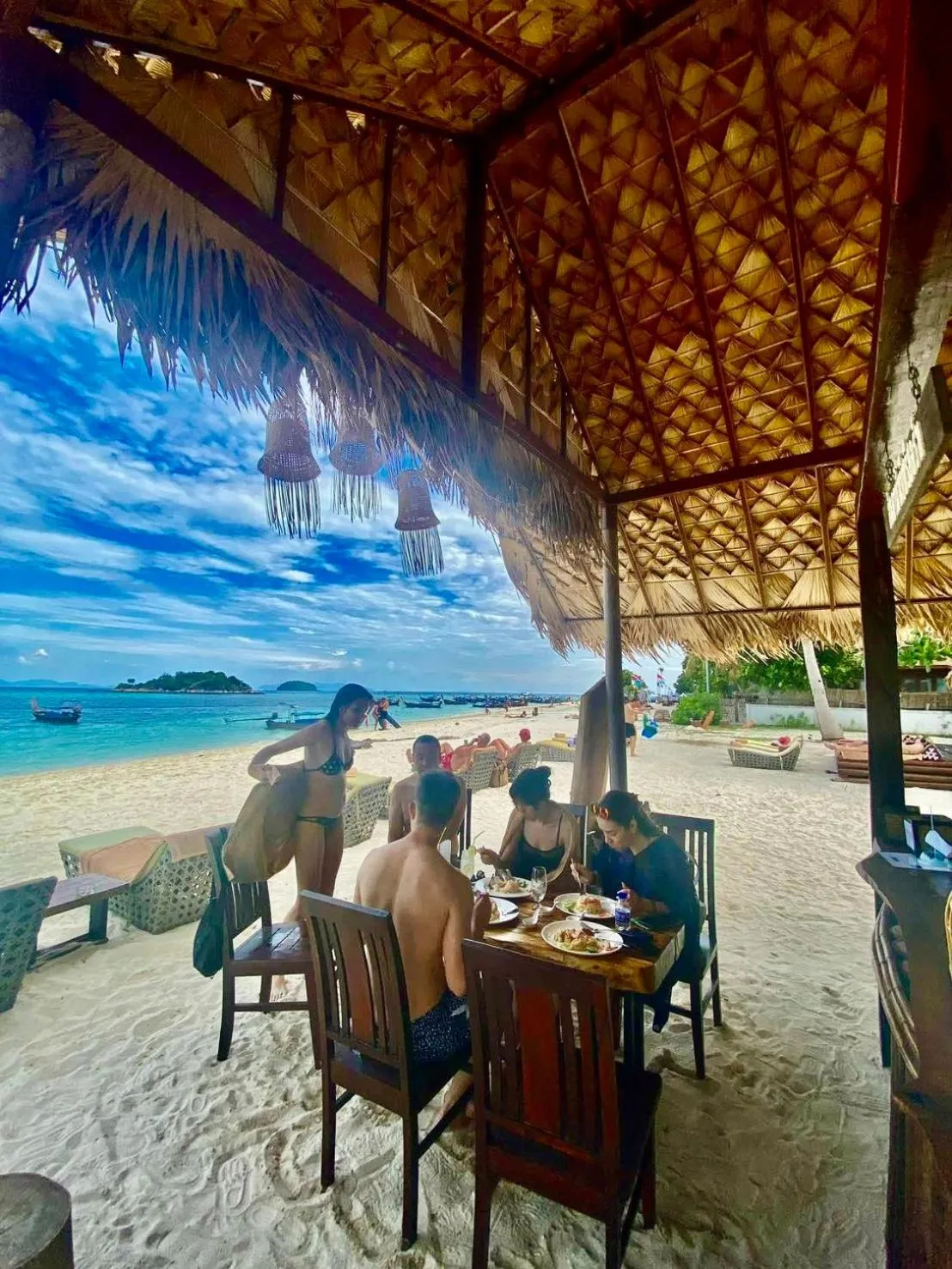 Restaurant/places to eat in Andaman Beach Resort by Zodiac