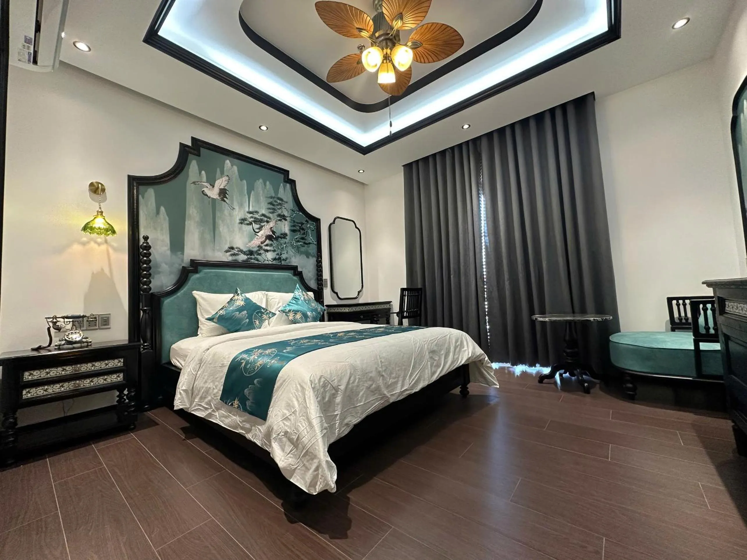 Bed in MAISON CAMELLIA Hotel