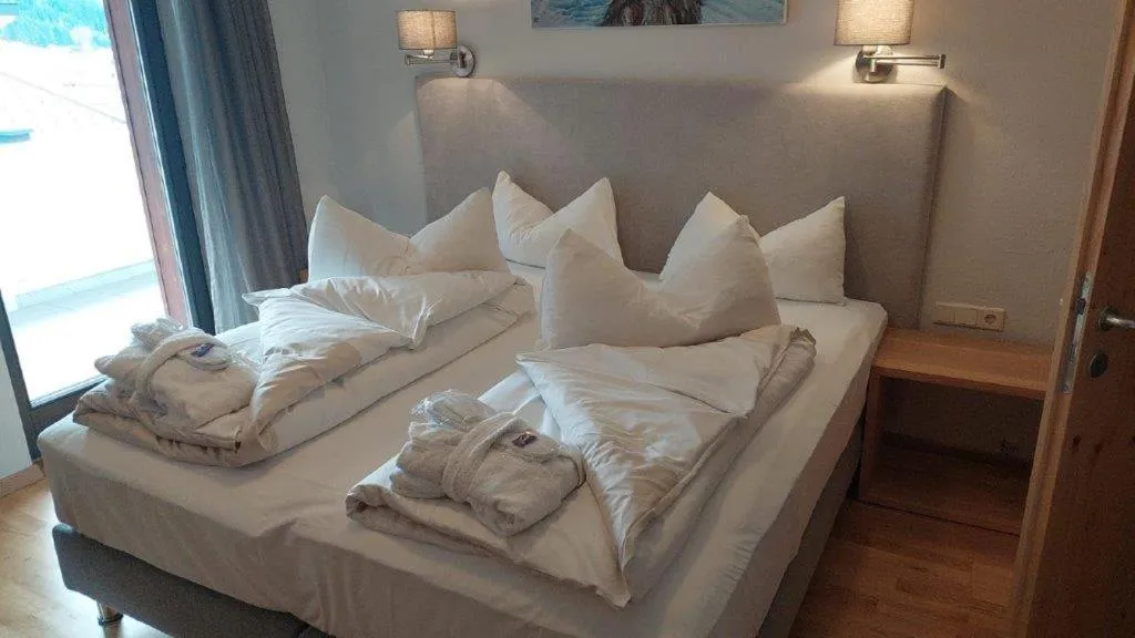 Photo of the whole room, Bed in Hotel Beverly Hill