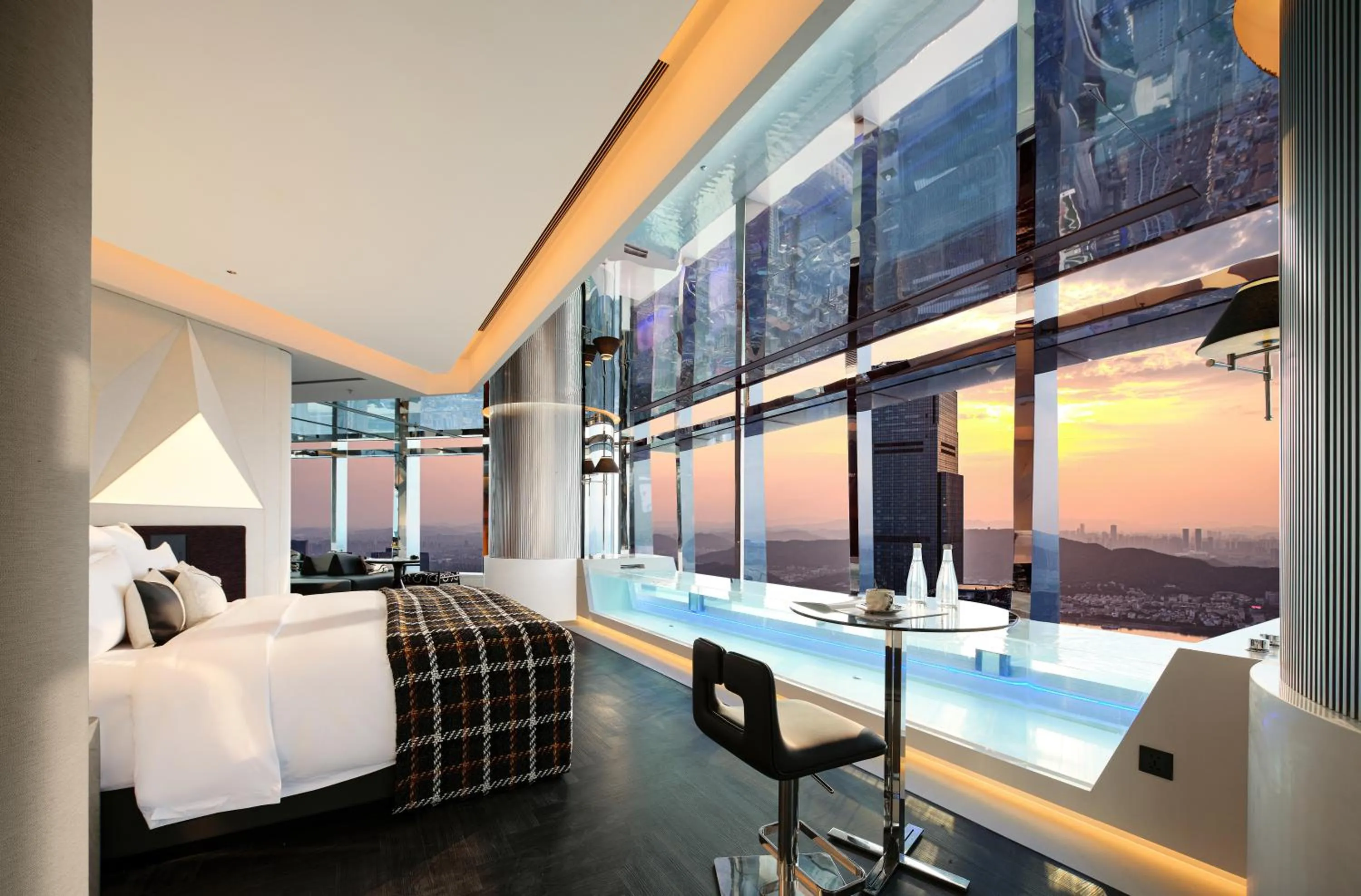 Bed in ISEYA Panoramic Hotel Changsha Wuyi Square Flagship