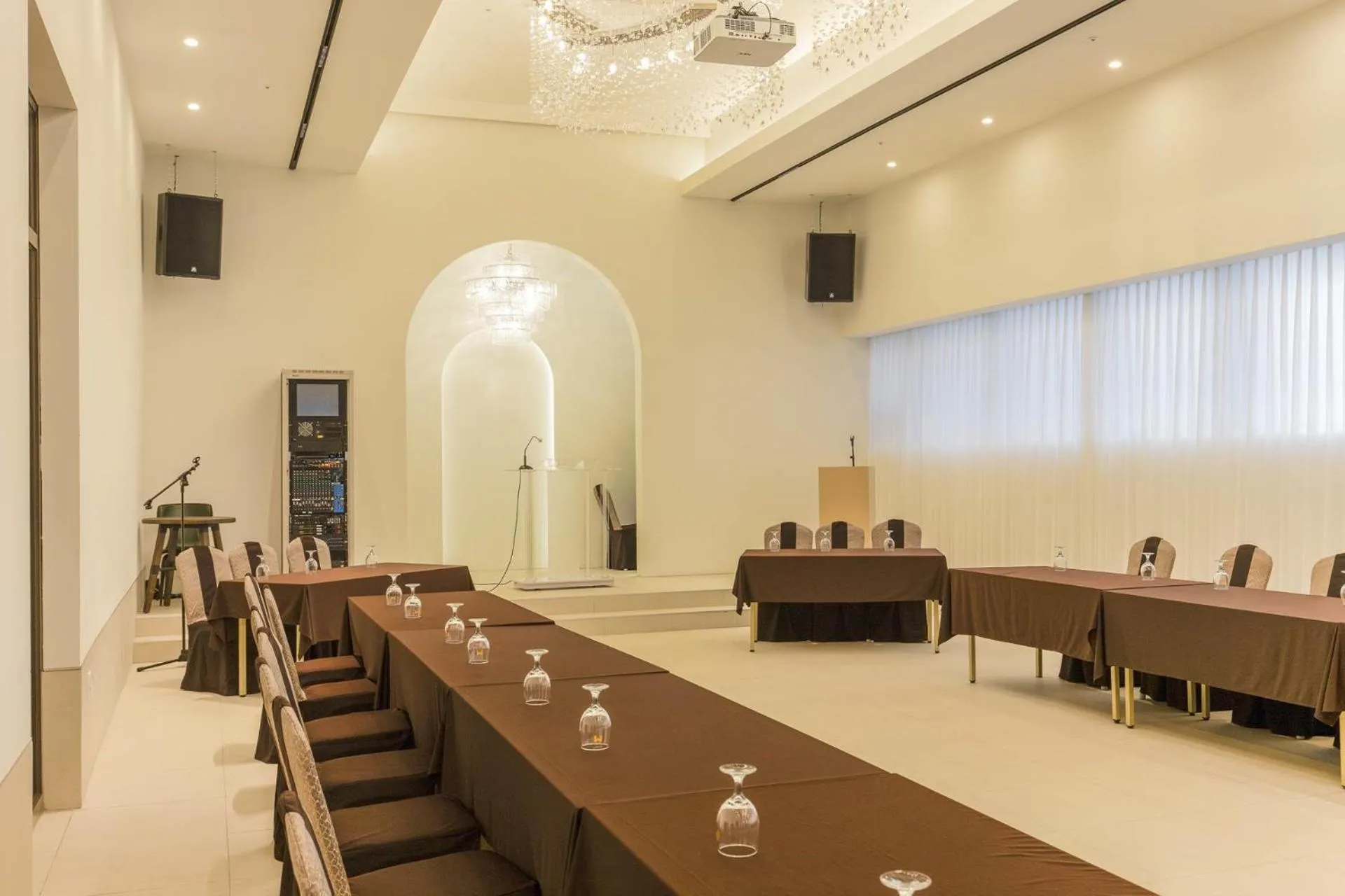 Banquet/Function facilities in Hotel Elora