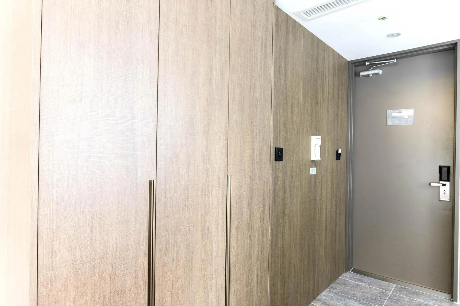 Shower in Hotel Elora