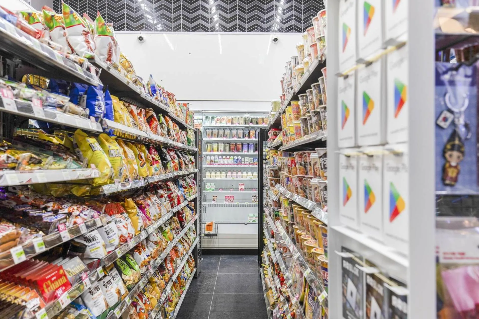 On-site shops in Hotel Elora