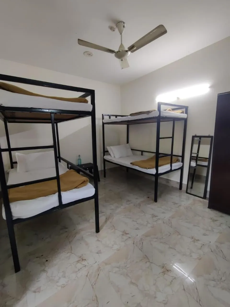 bunk bed, Bed in Nature's Nest Resort