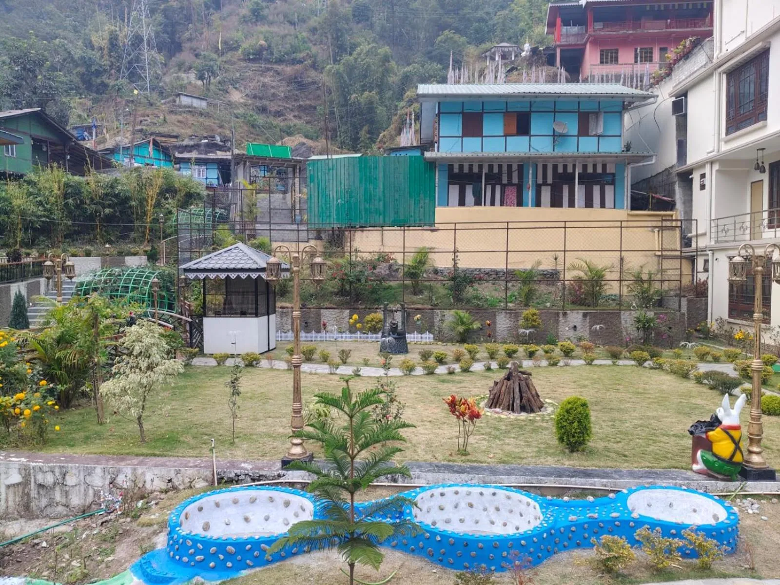 Garden view in Nature's Nest Resort