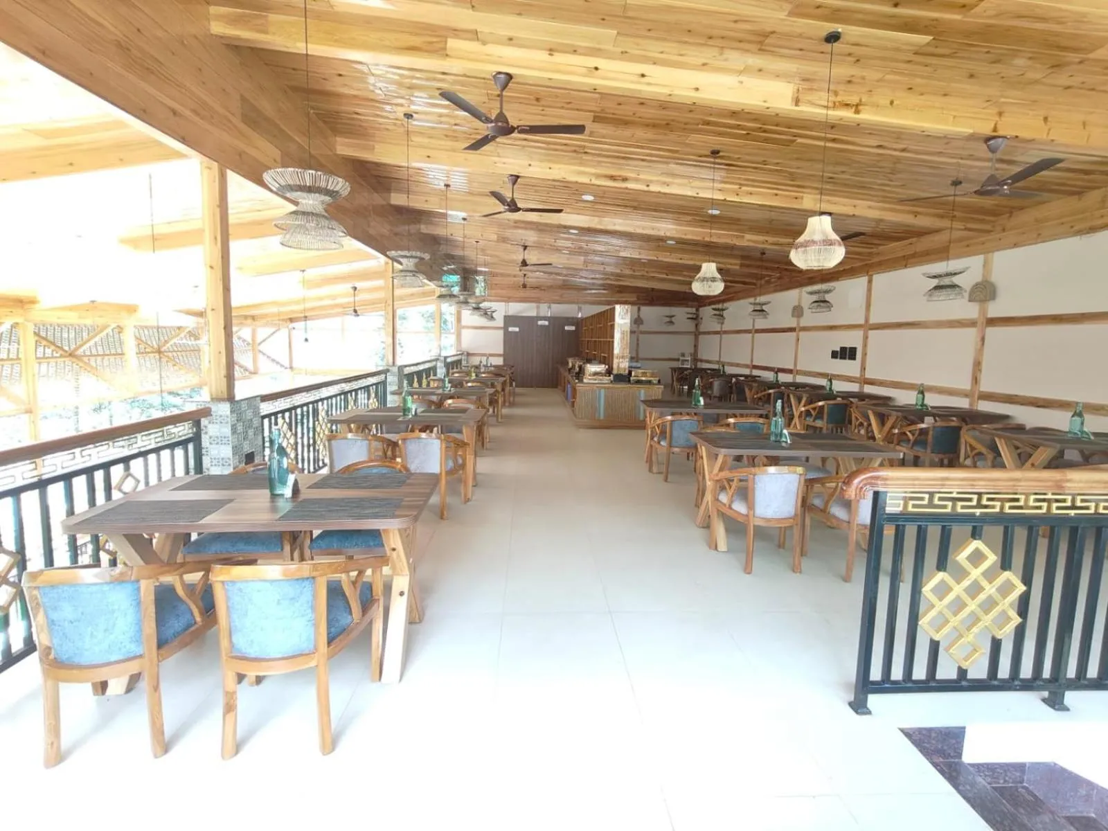 Restaurant/places to eat in Nature's Nest Resort