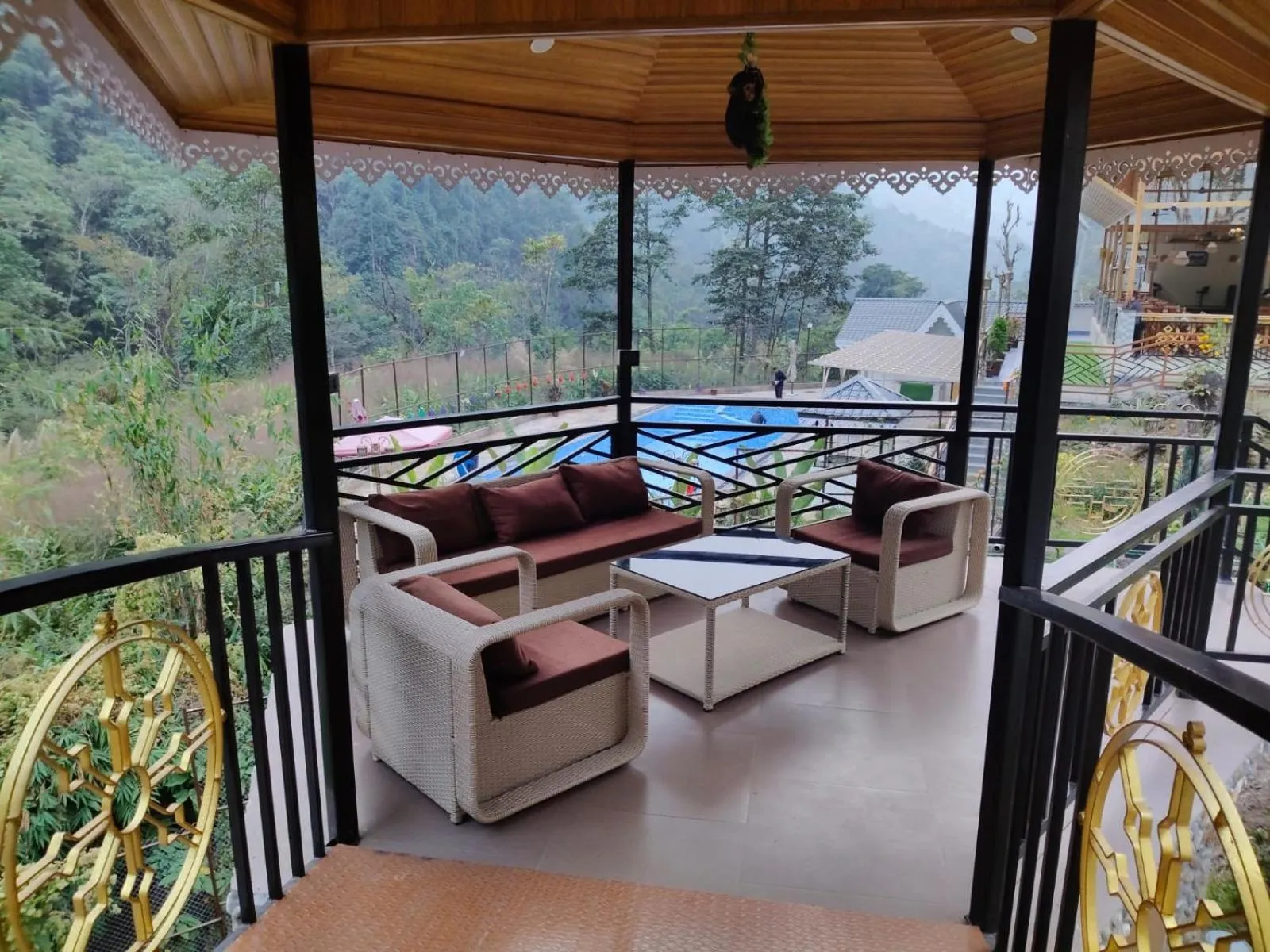 Living room in Nature's Nest Resort