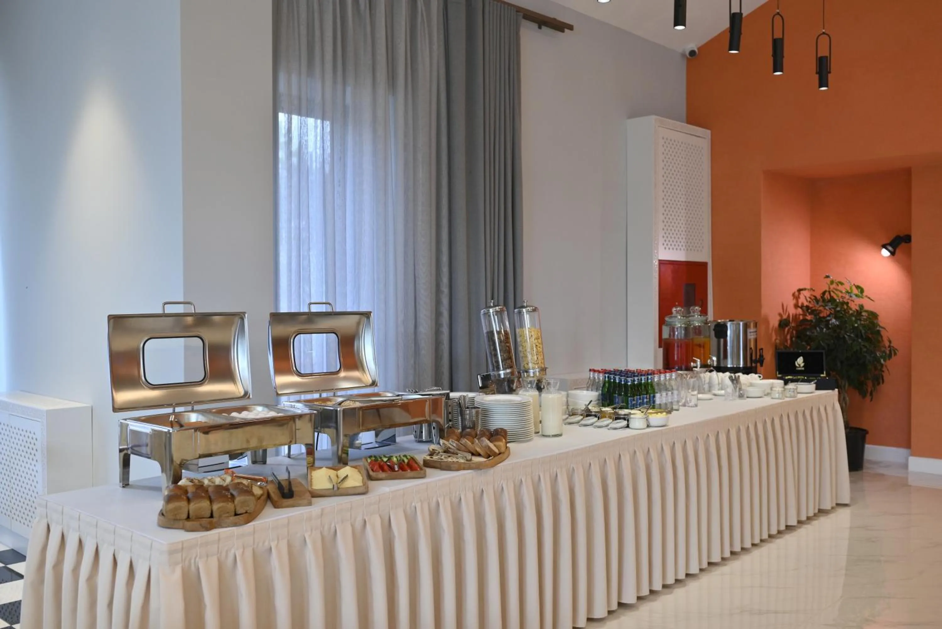 Restaurant/places to eat in Stonehenge Hotel & Restaurant