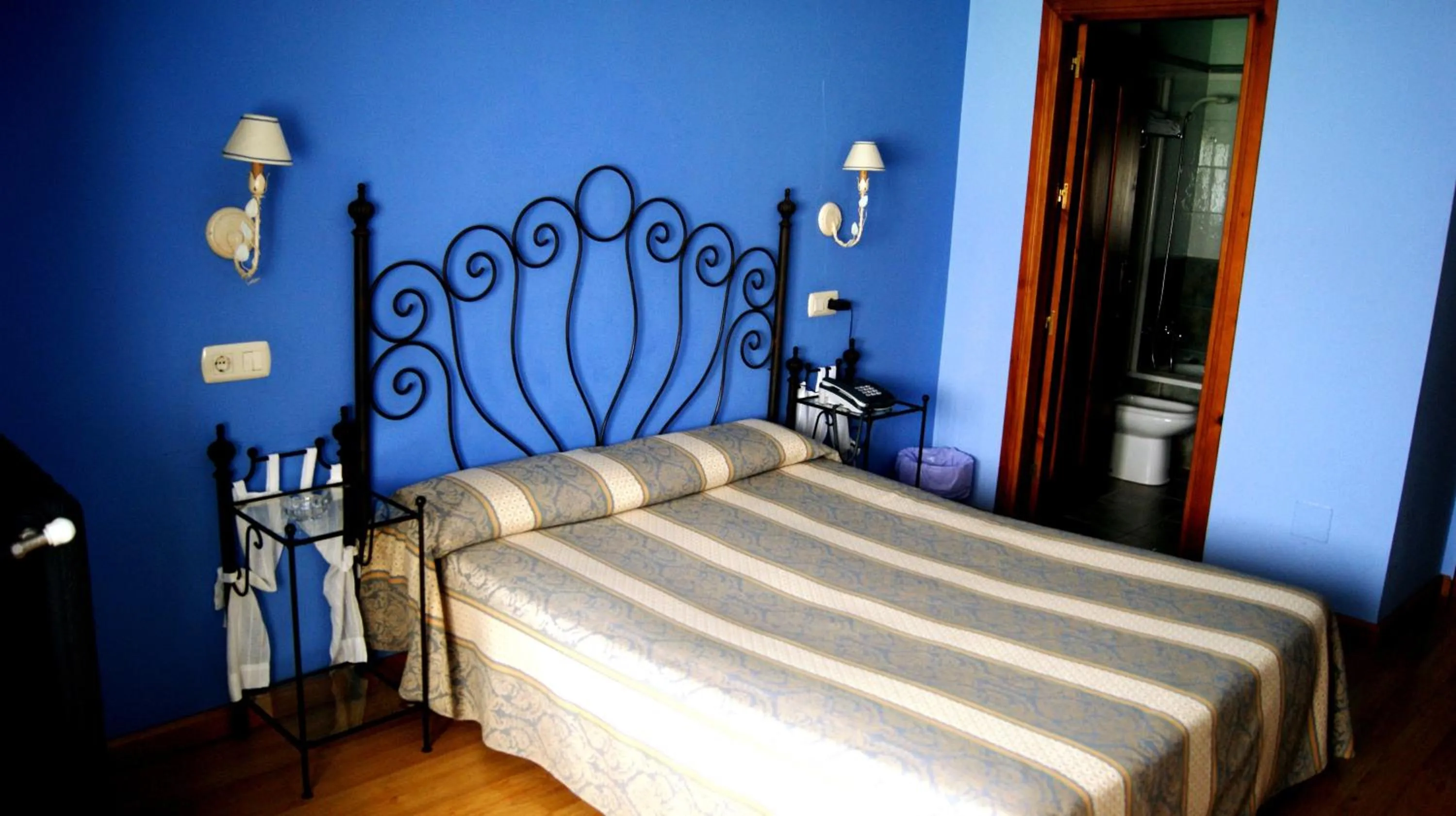 Bed in Hotel Conventin