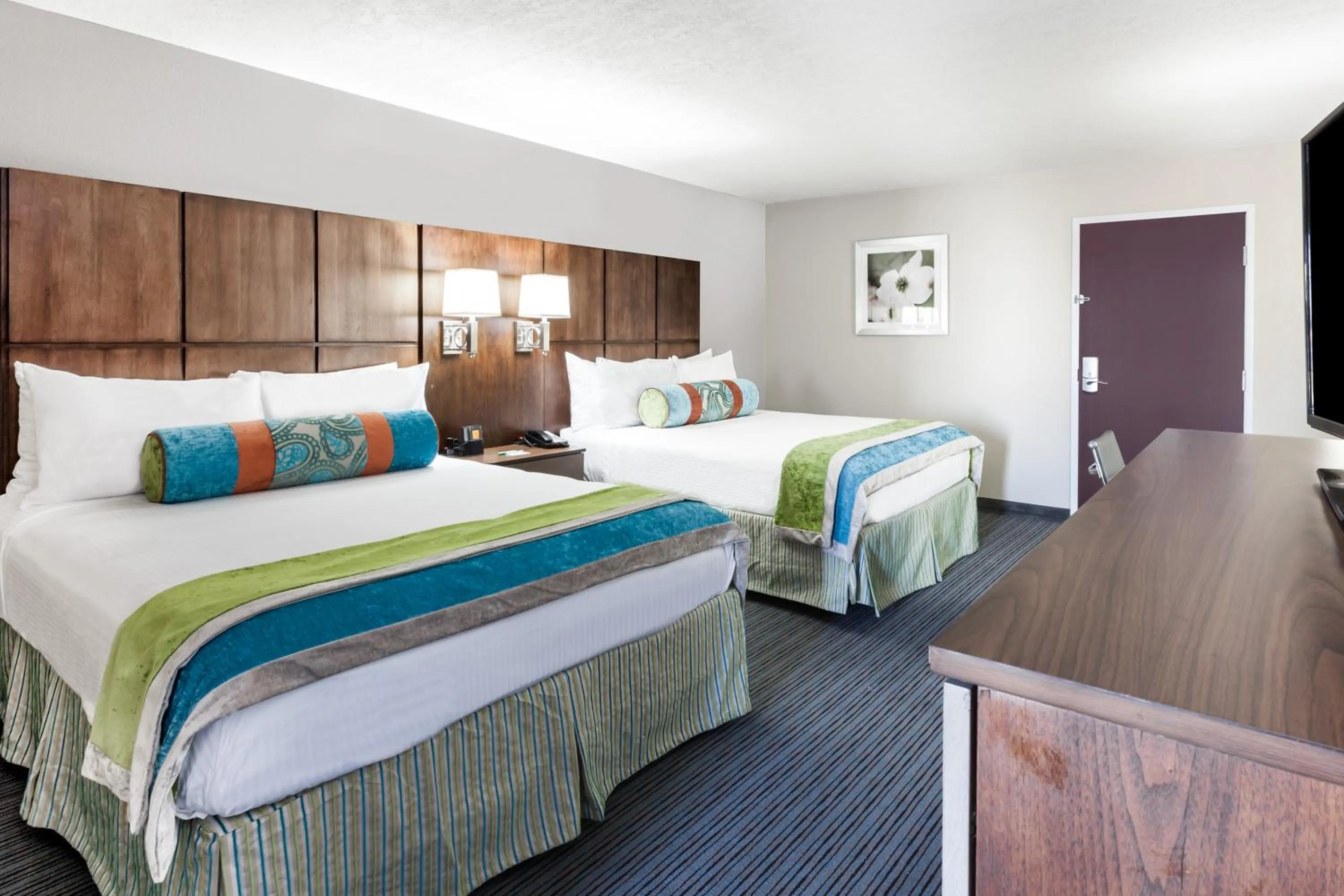 Bedroom, Bed in Holiday Inn Hotel & Suites Oklahoma City North by IHG