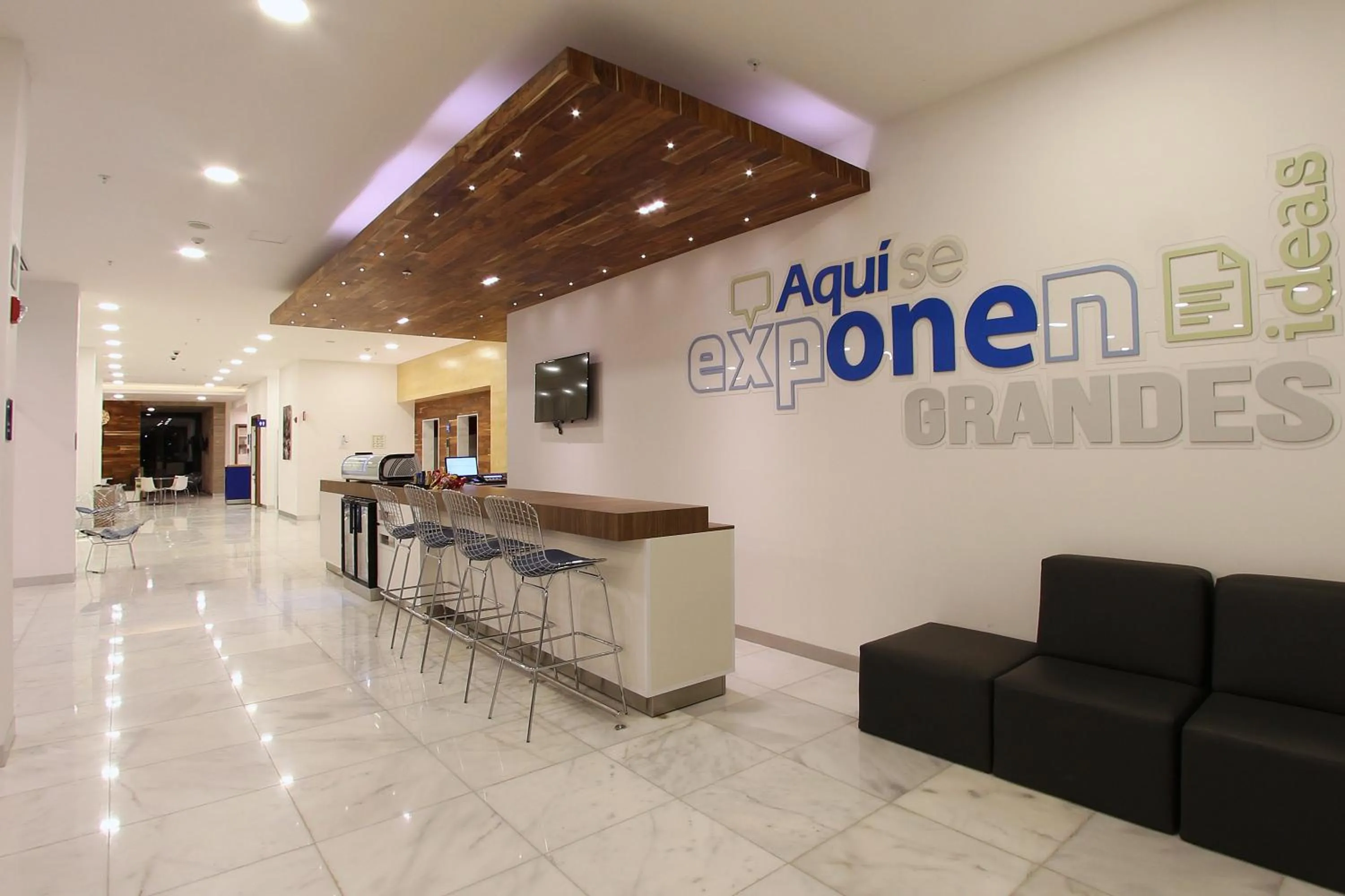 Lobby or reception in One Villahermosa 2000