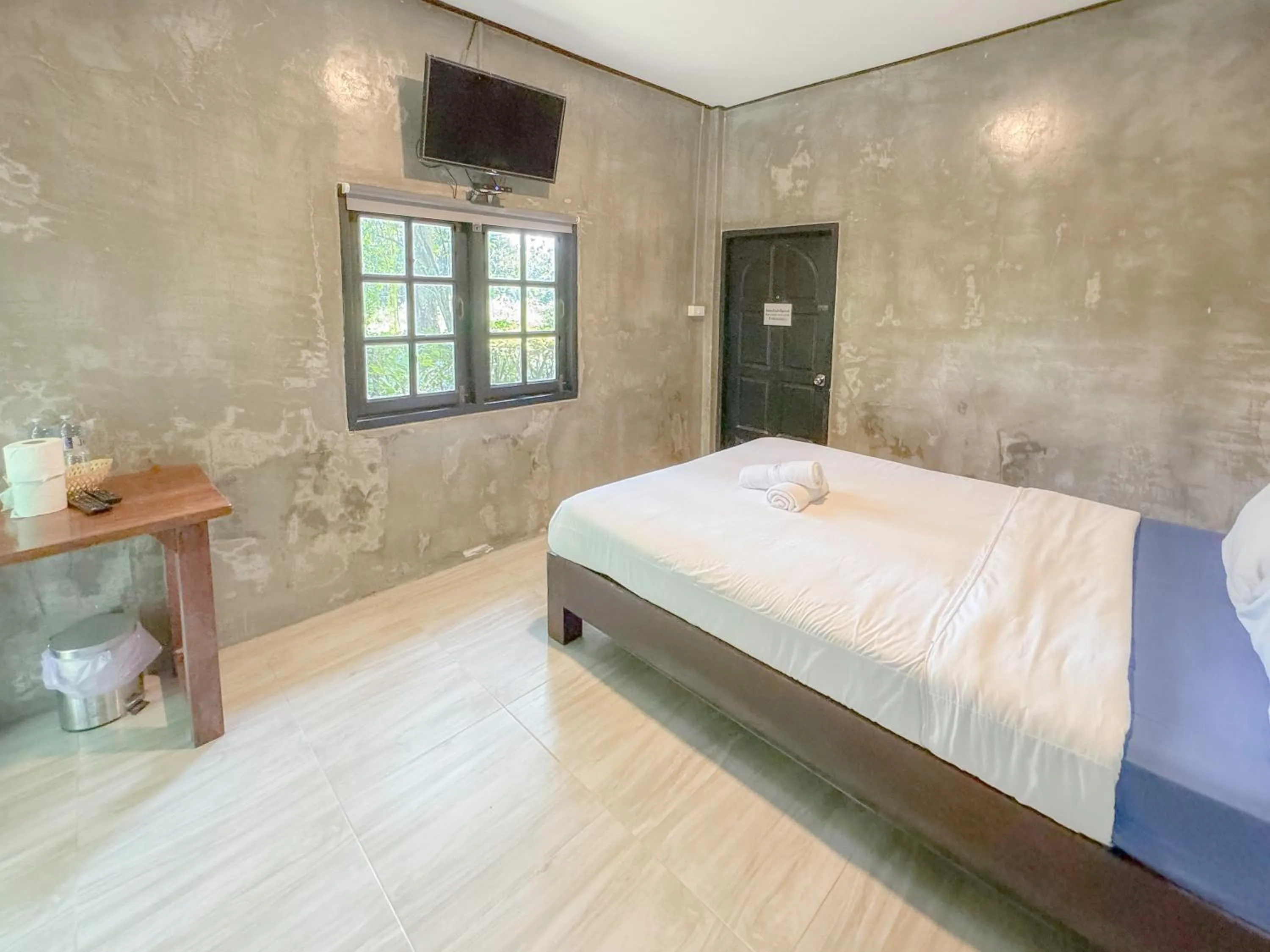 Bedroom, Bed in Saksupha Resort