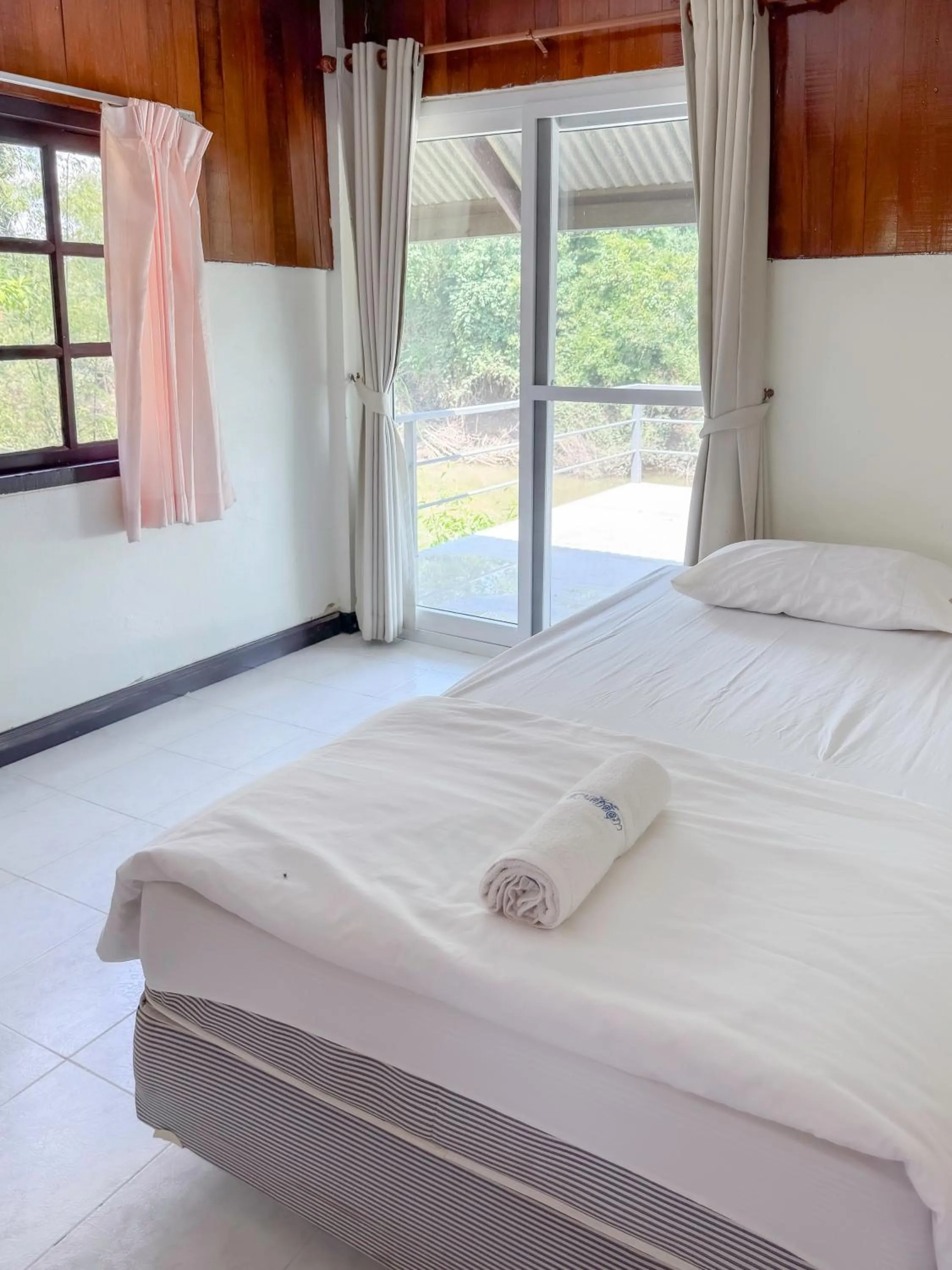 Bed in Saksupha Resort