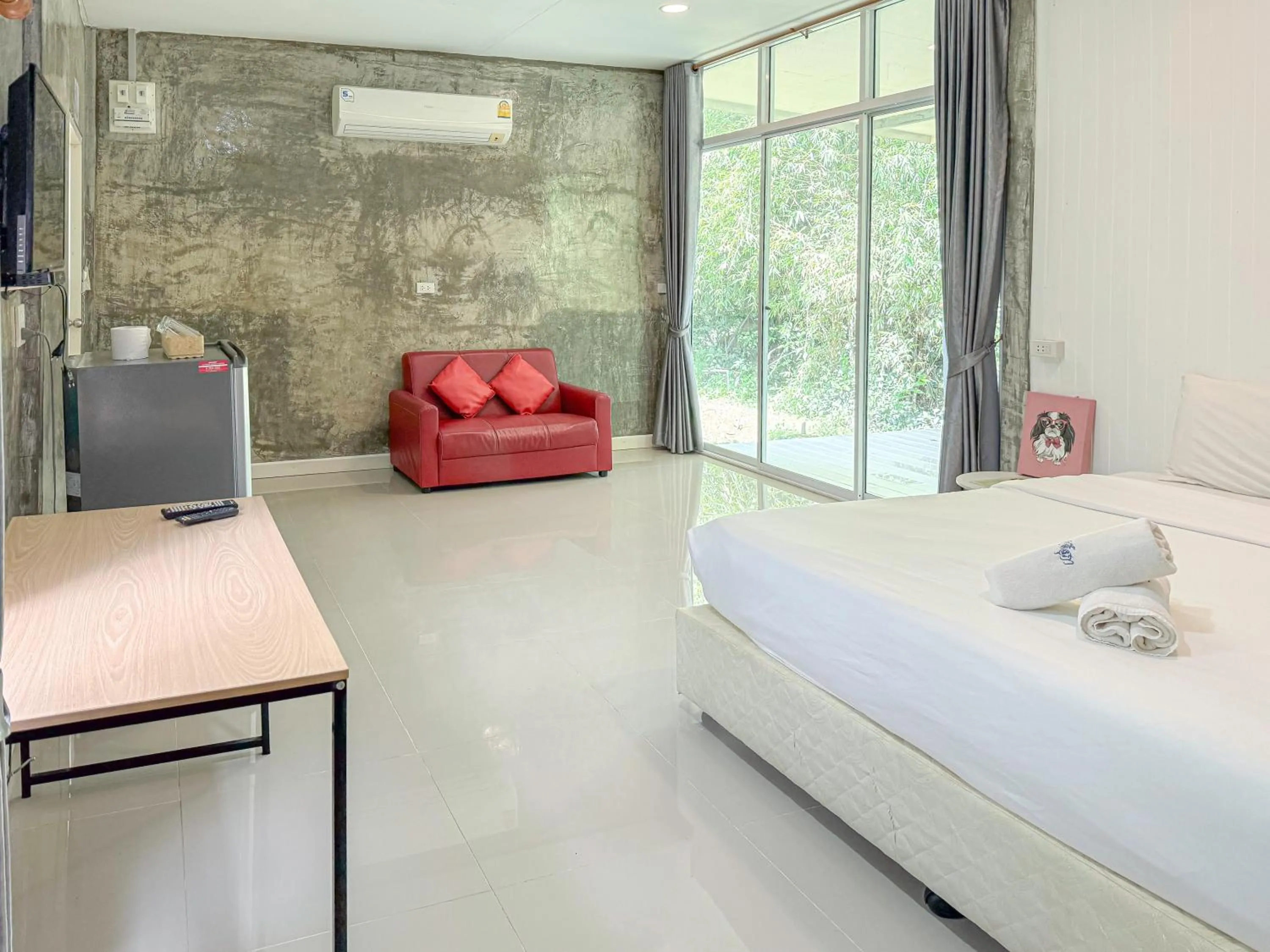 Bed in Saksupha Resort