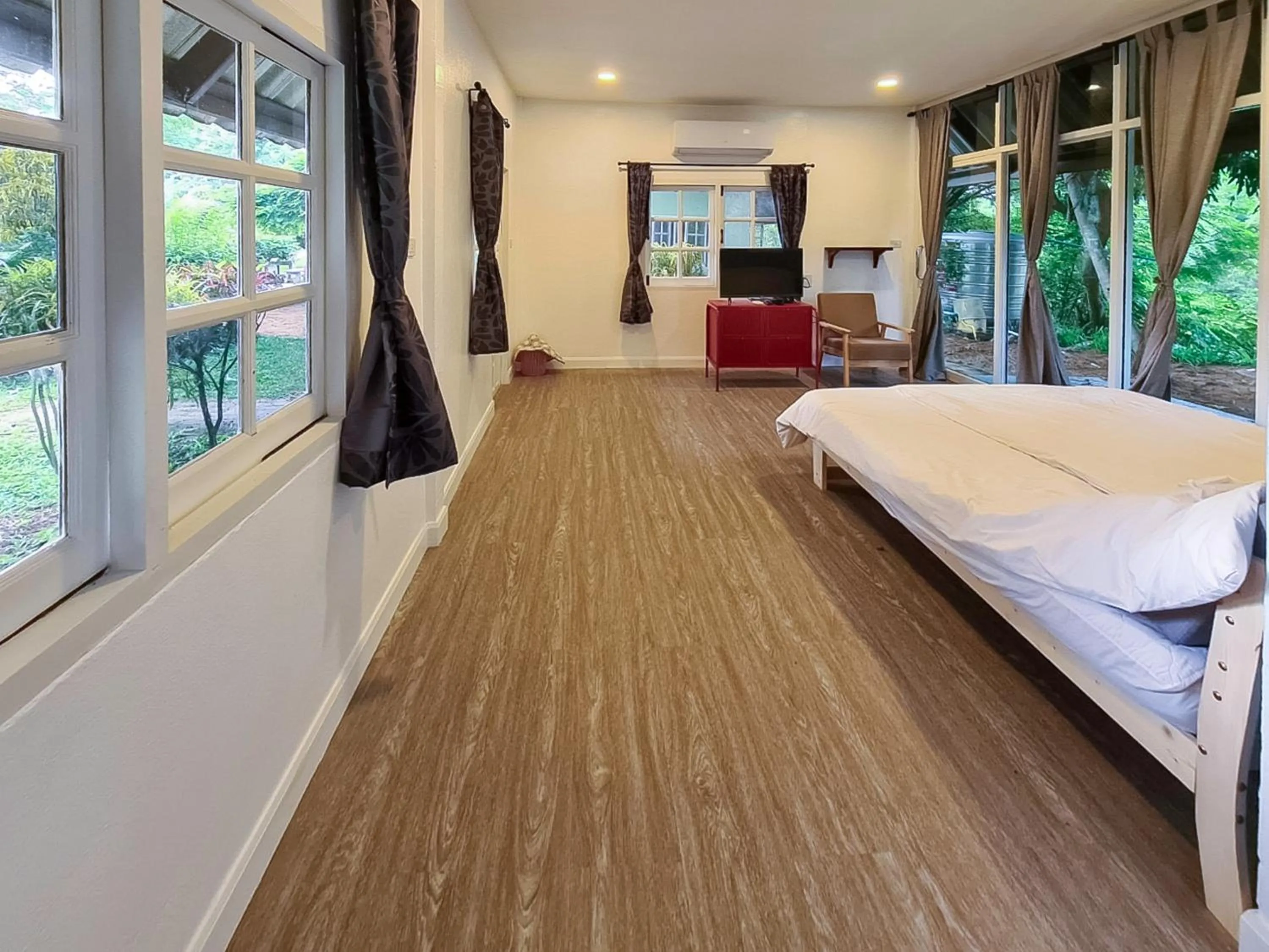 Bed in Saksupha Resort