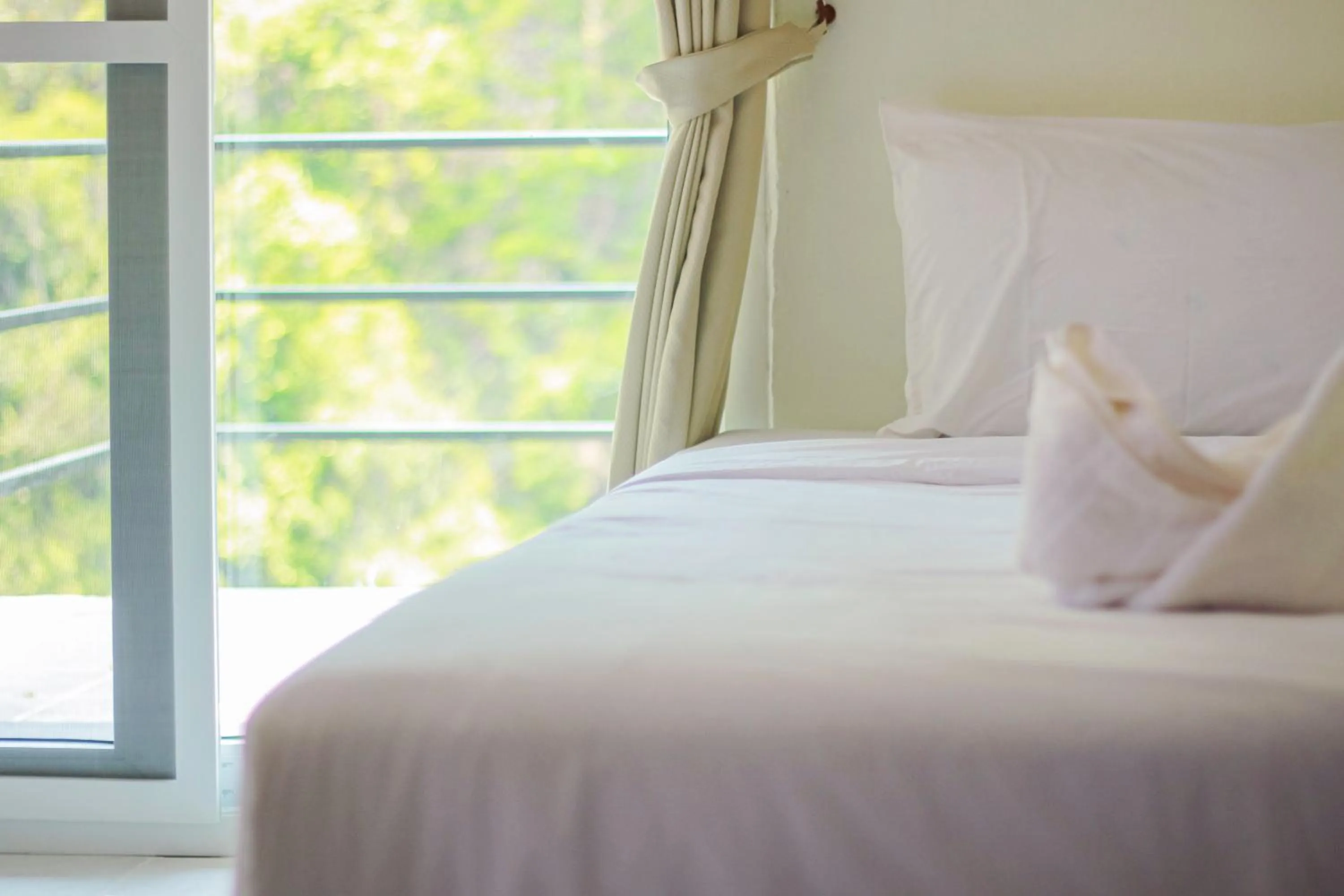 Bed in Saksupha Resort