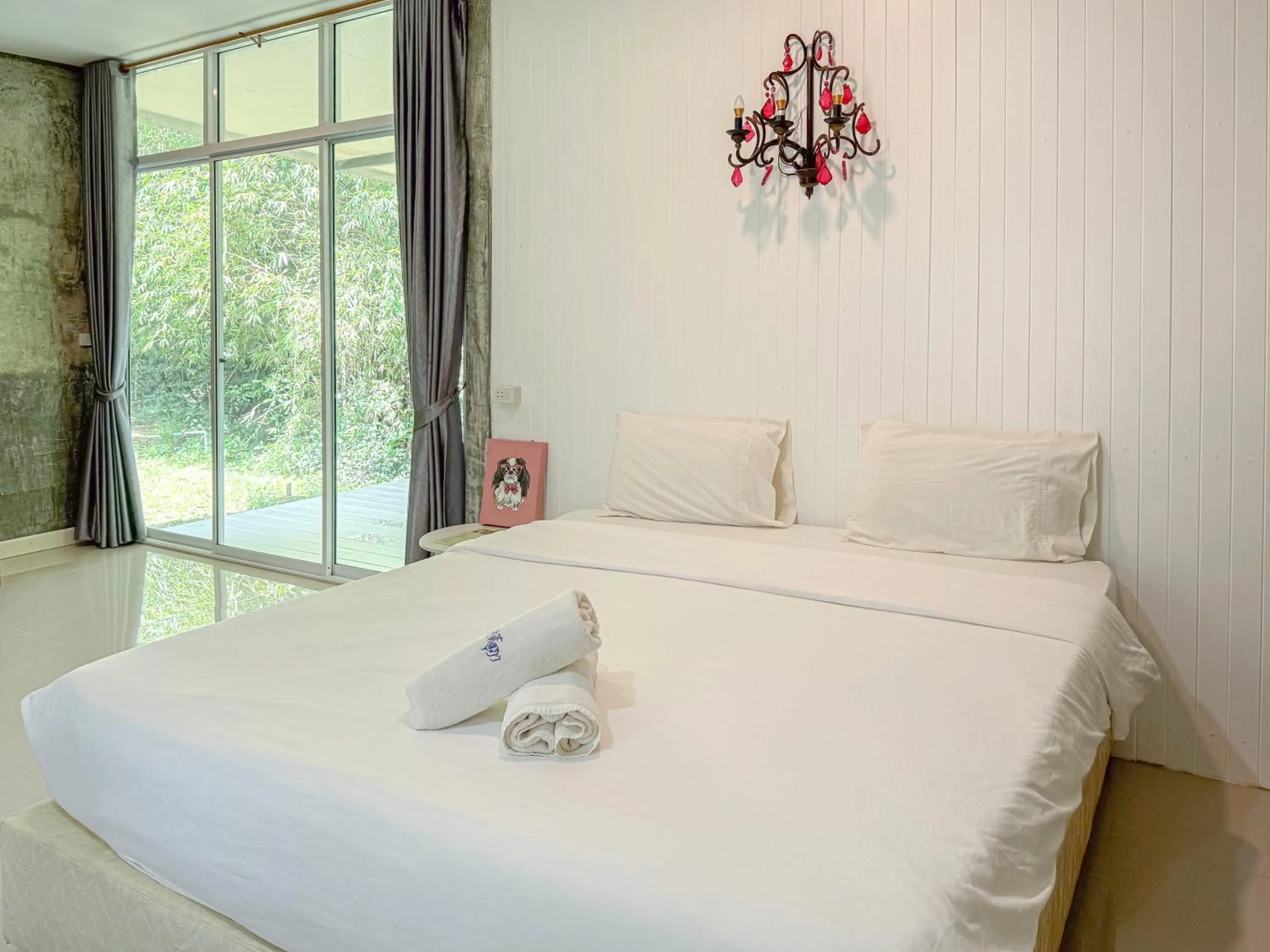 Bed in Saksupha Resort