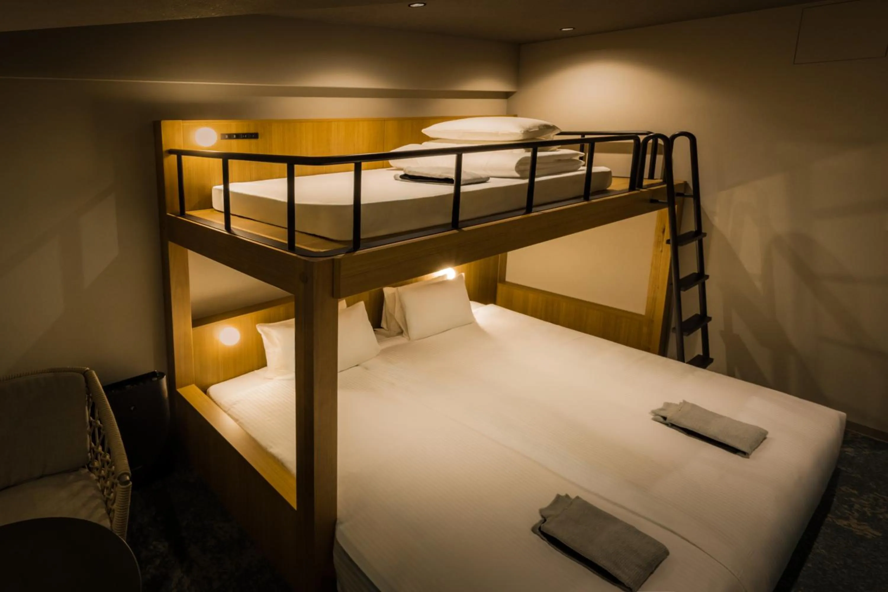 Bed in &Here SHINJUKU