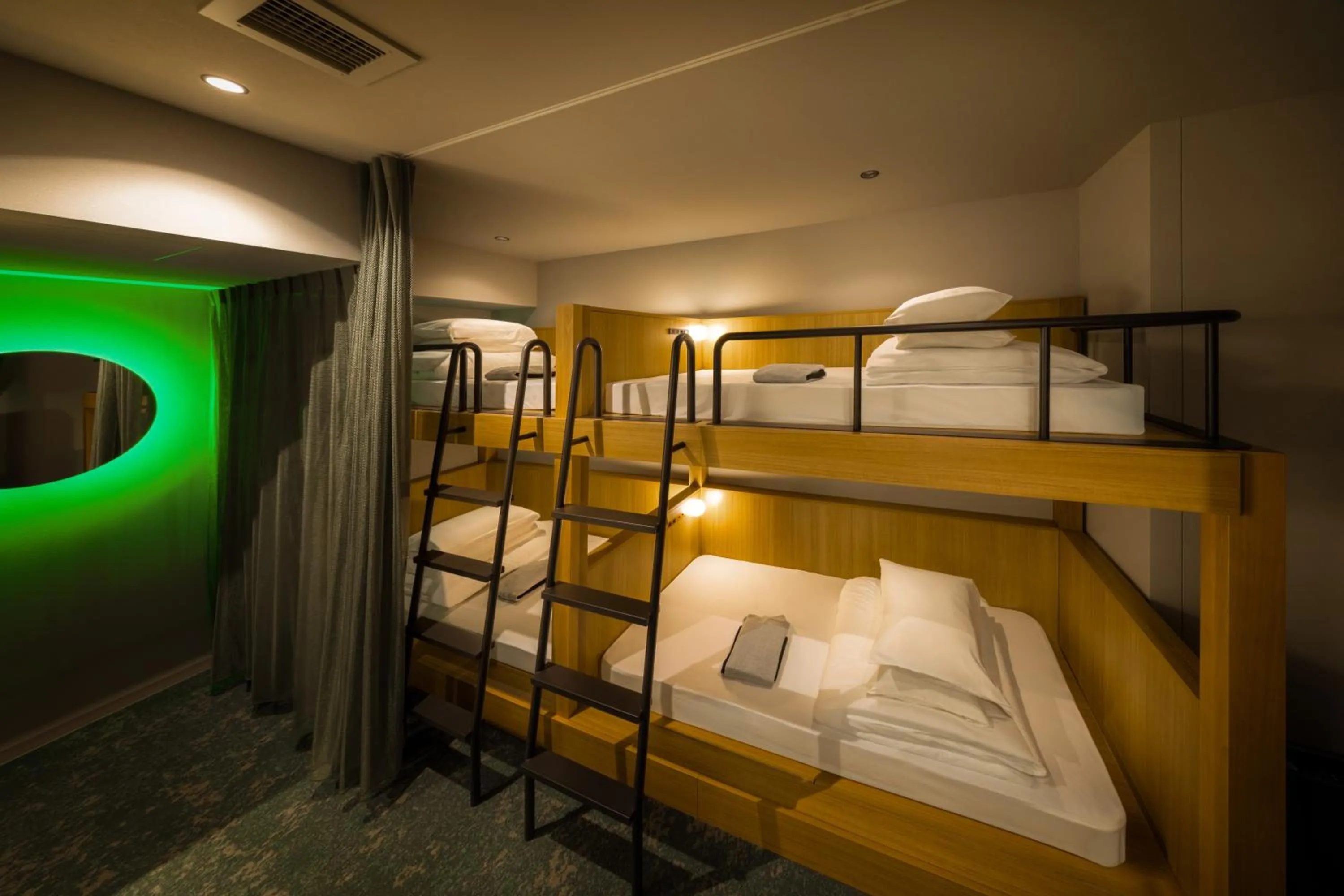 Bed in &Here SHINJUKU