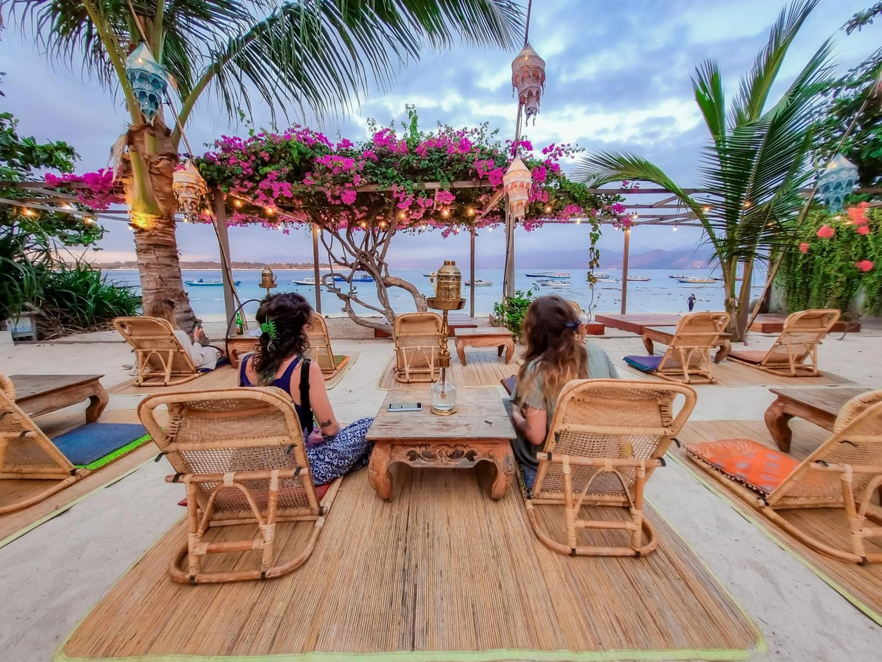 Restaurant/places to eat in Pesona Beach Resort & Spa - Adults Only