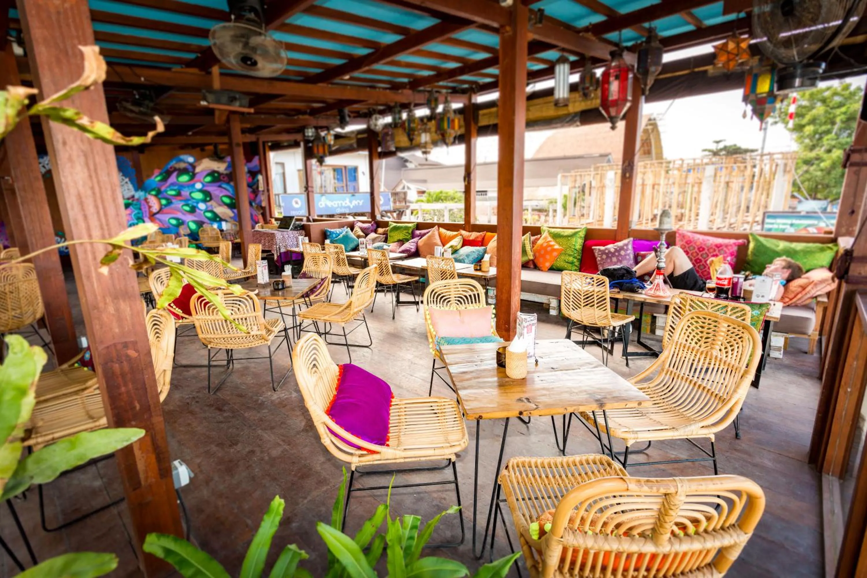 Restaurant/places to eat in Pesona Beach Resort & Spa - Adults Only