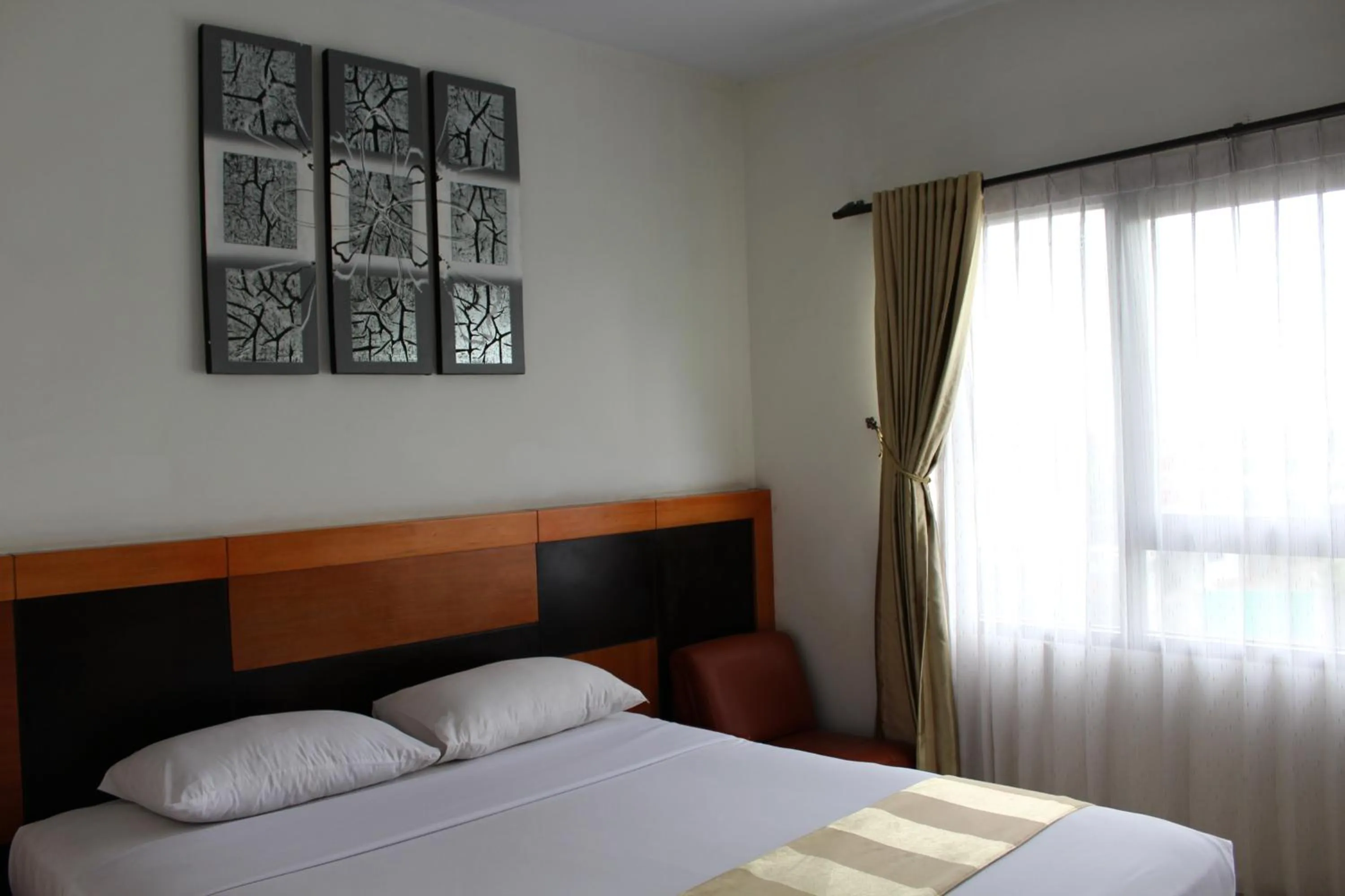 Bed in Hotel Grand Karawang Indah