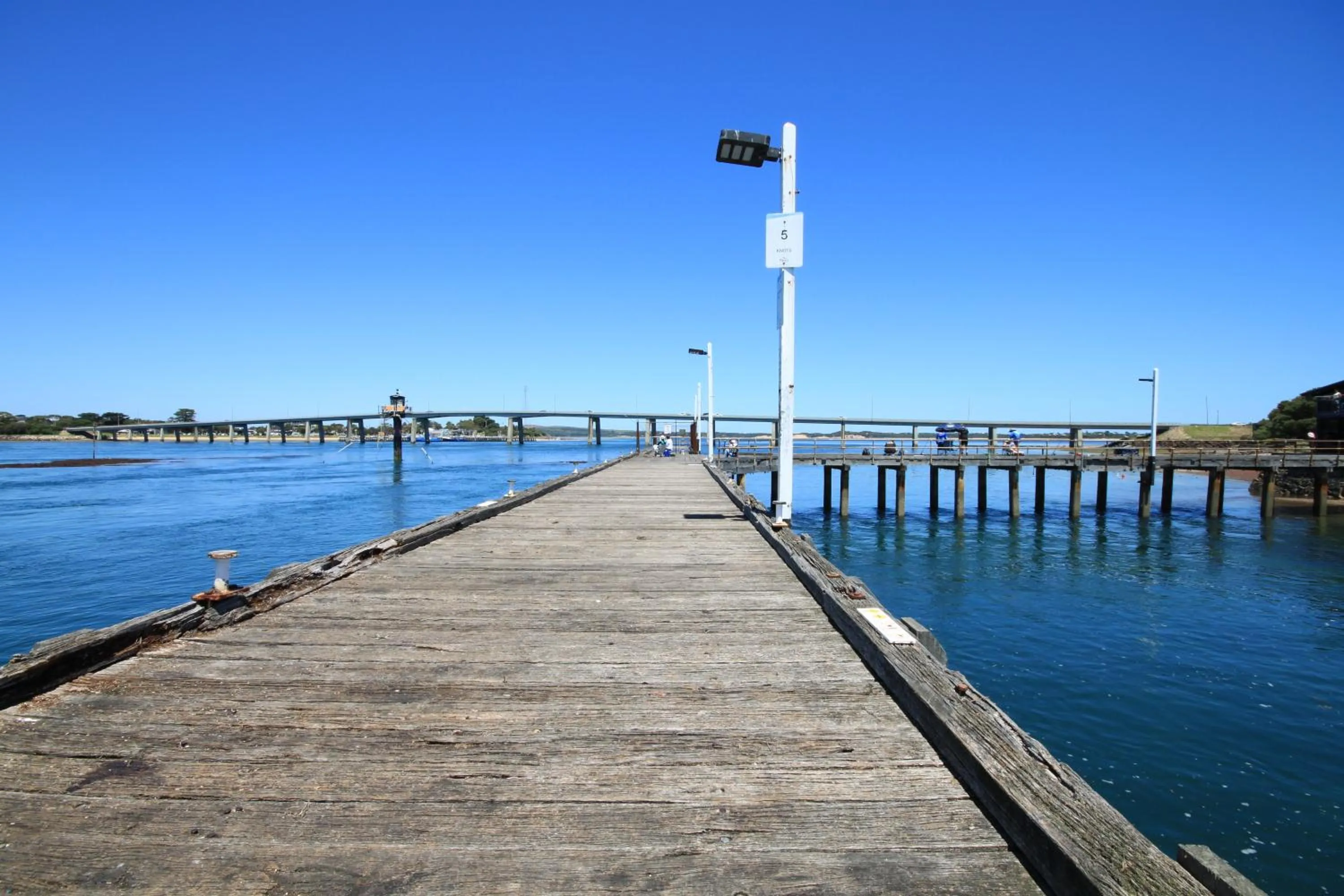 Pelicans Motel San Remo