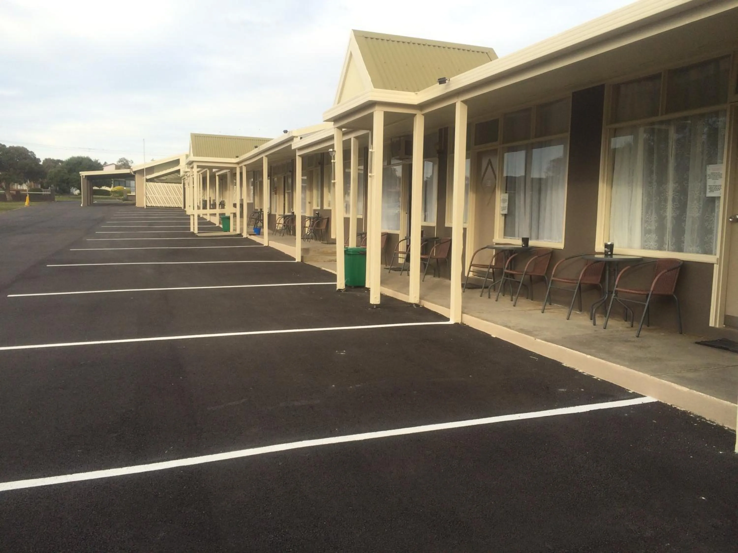 Day in Pelicans Motel San Remo