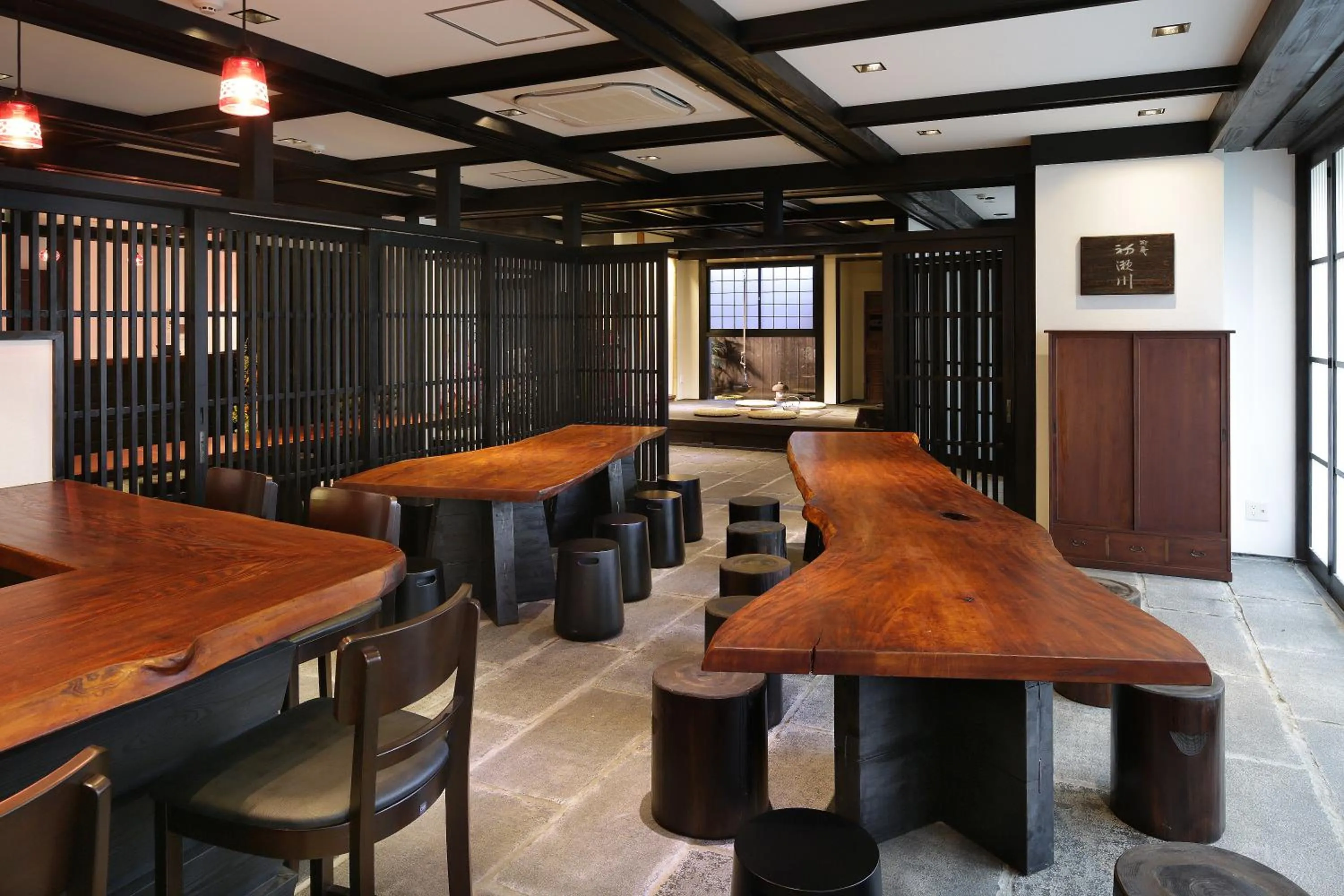 Restaurant/places to eat in Kyomachiya Ryokan Sakura Urushitei