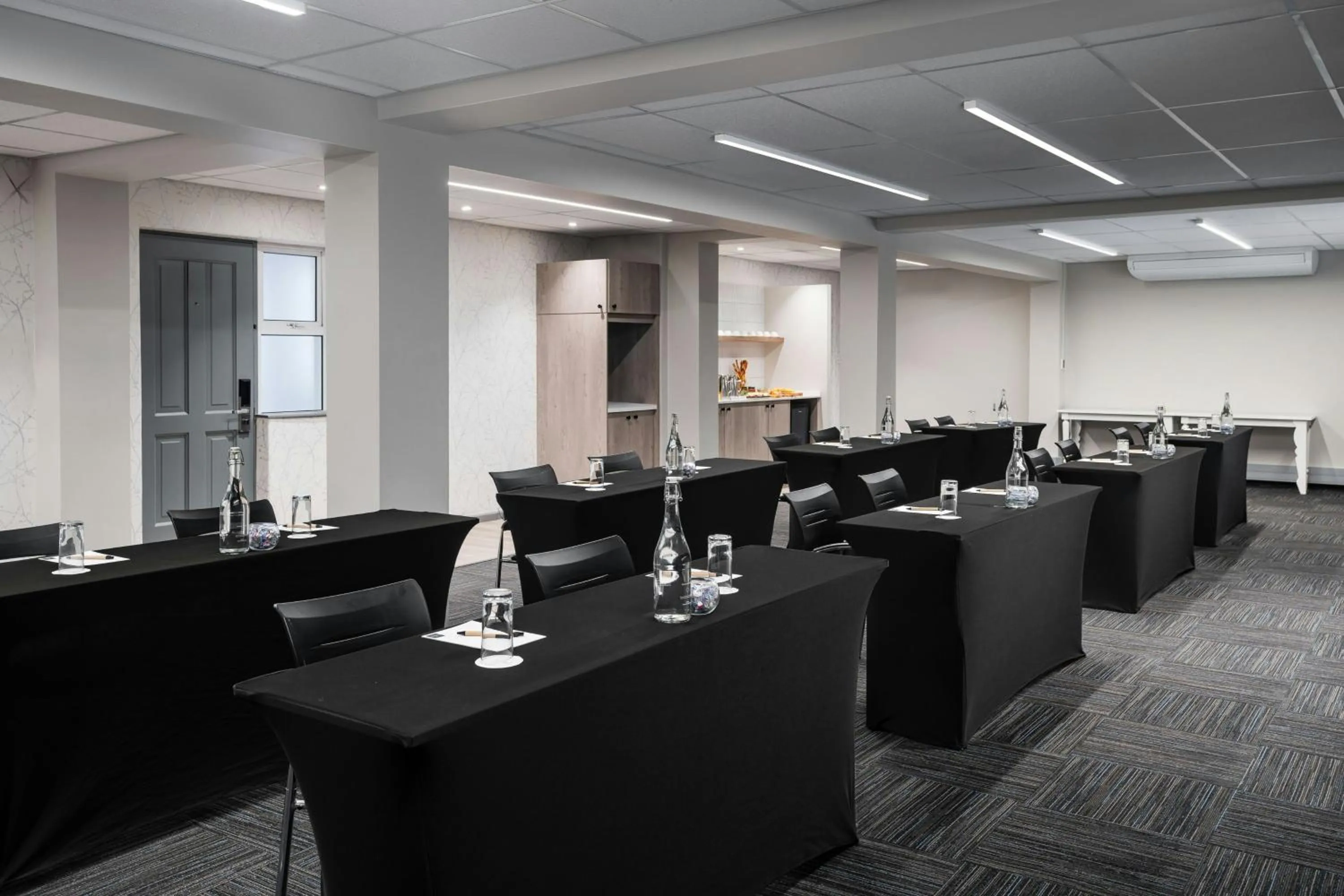 Meeting/conference room in Protea Hotel by Marriott Cape Town Mowbray