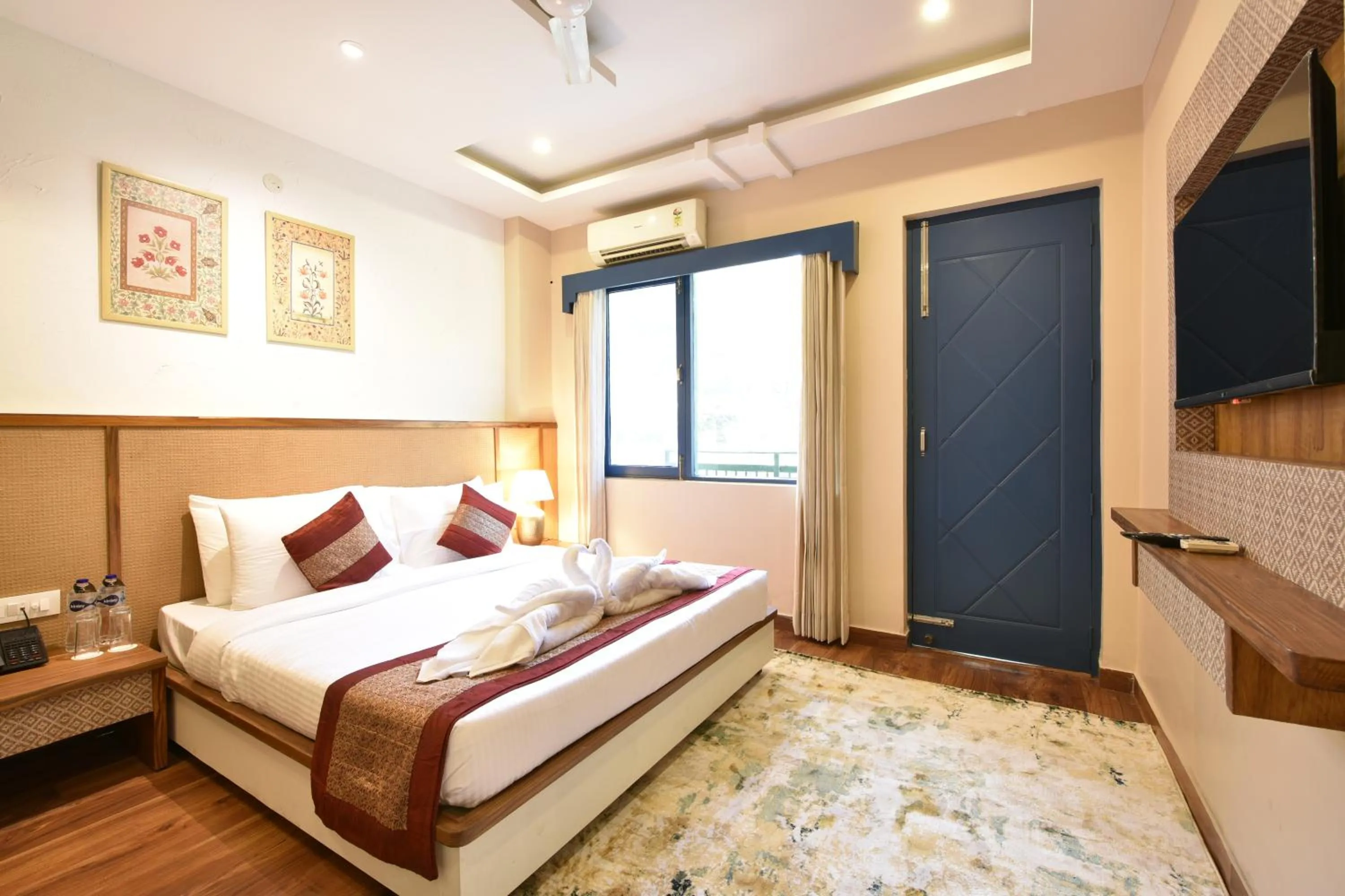 Bedroom, Bed in Tiaraa Lite A Ganges Retreat