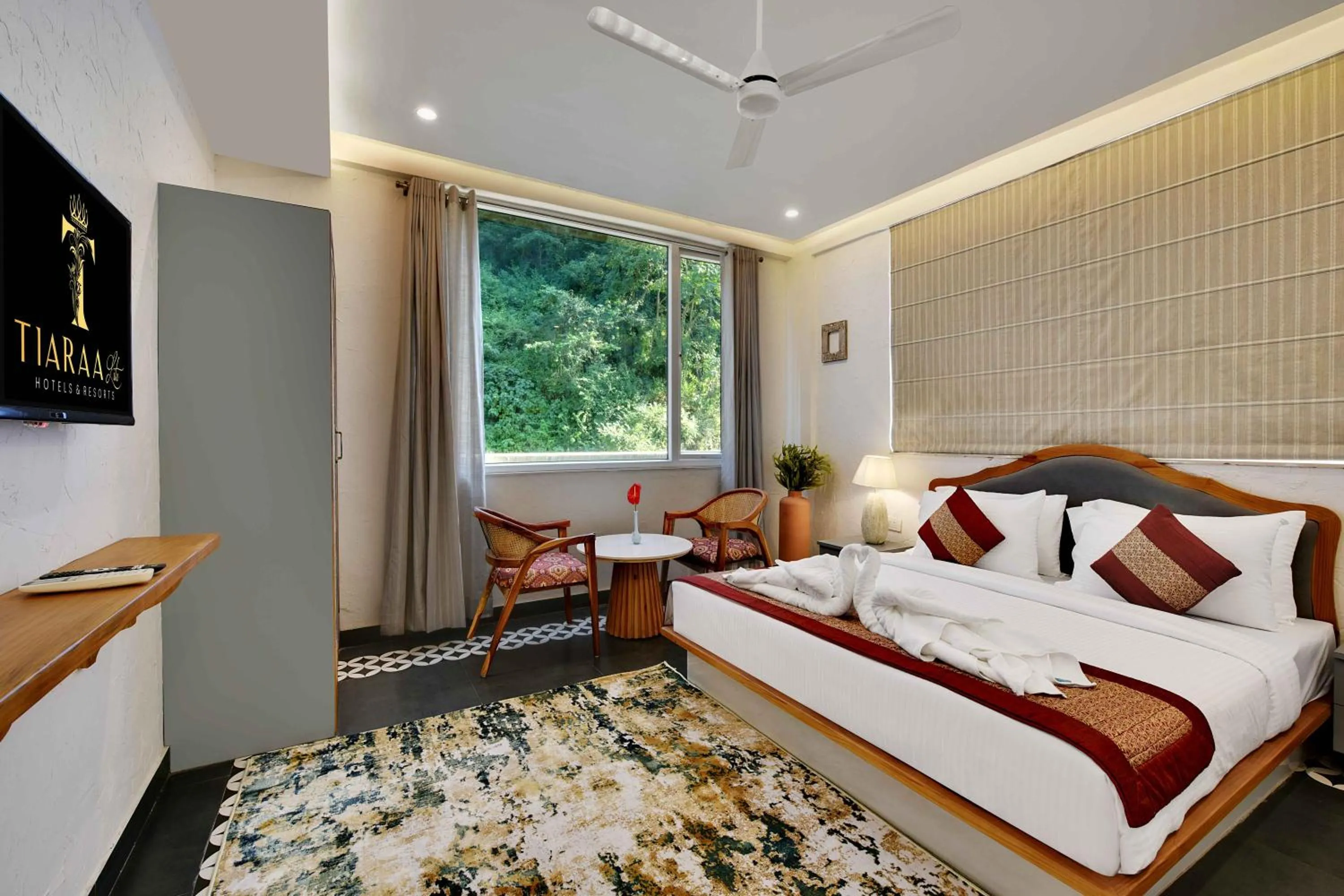 View (from property/room), Bed in Tiaraa Lite A Ganges Retreat