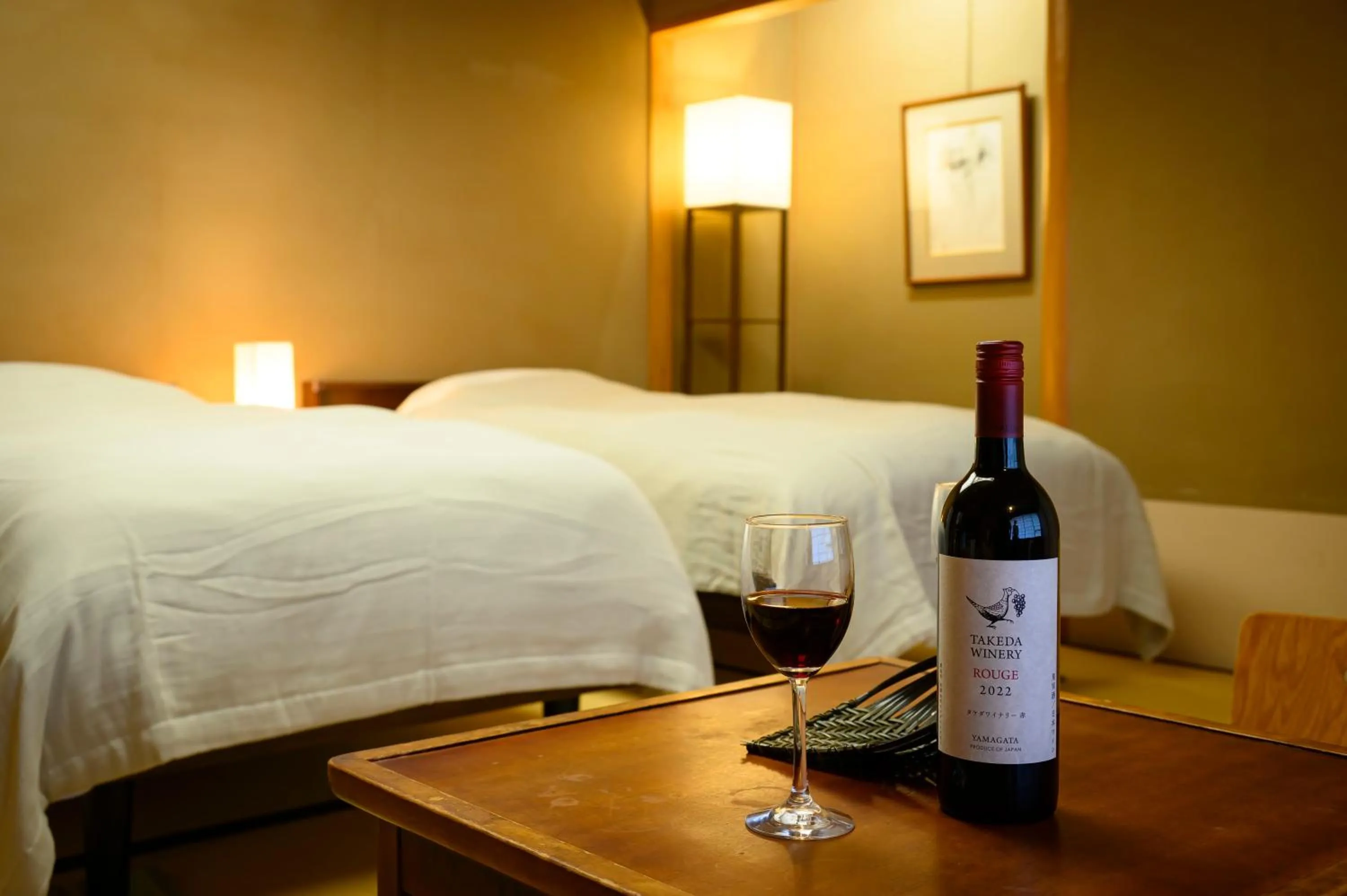 Photo of the whole room, Bed in Senkeien Tsukioka Hotel