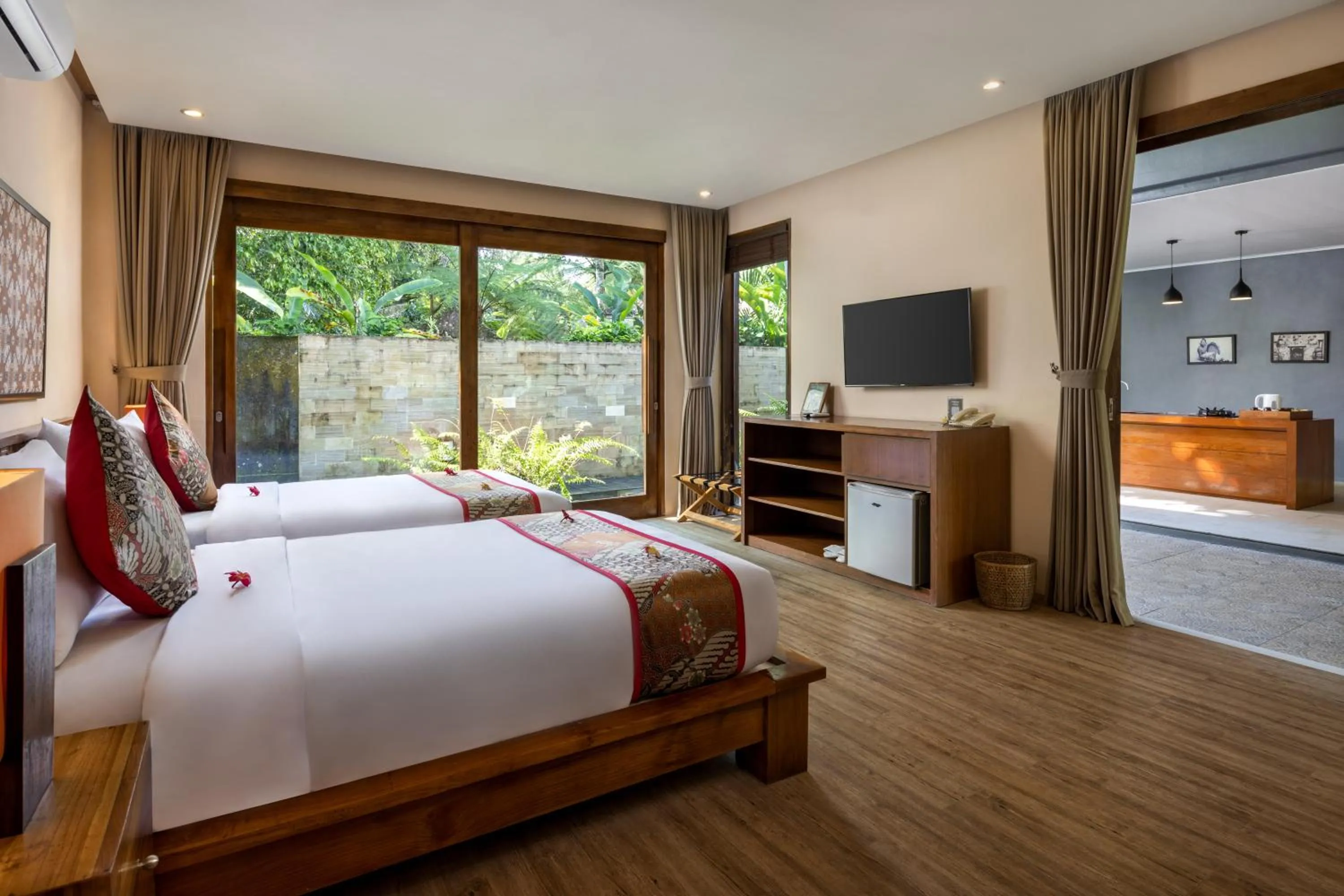 Bedroom, Bed in Senetan Villas and Spa Resort