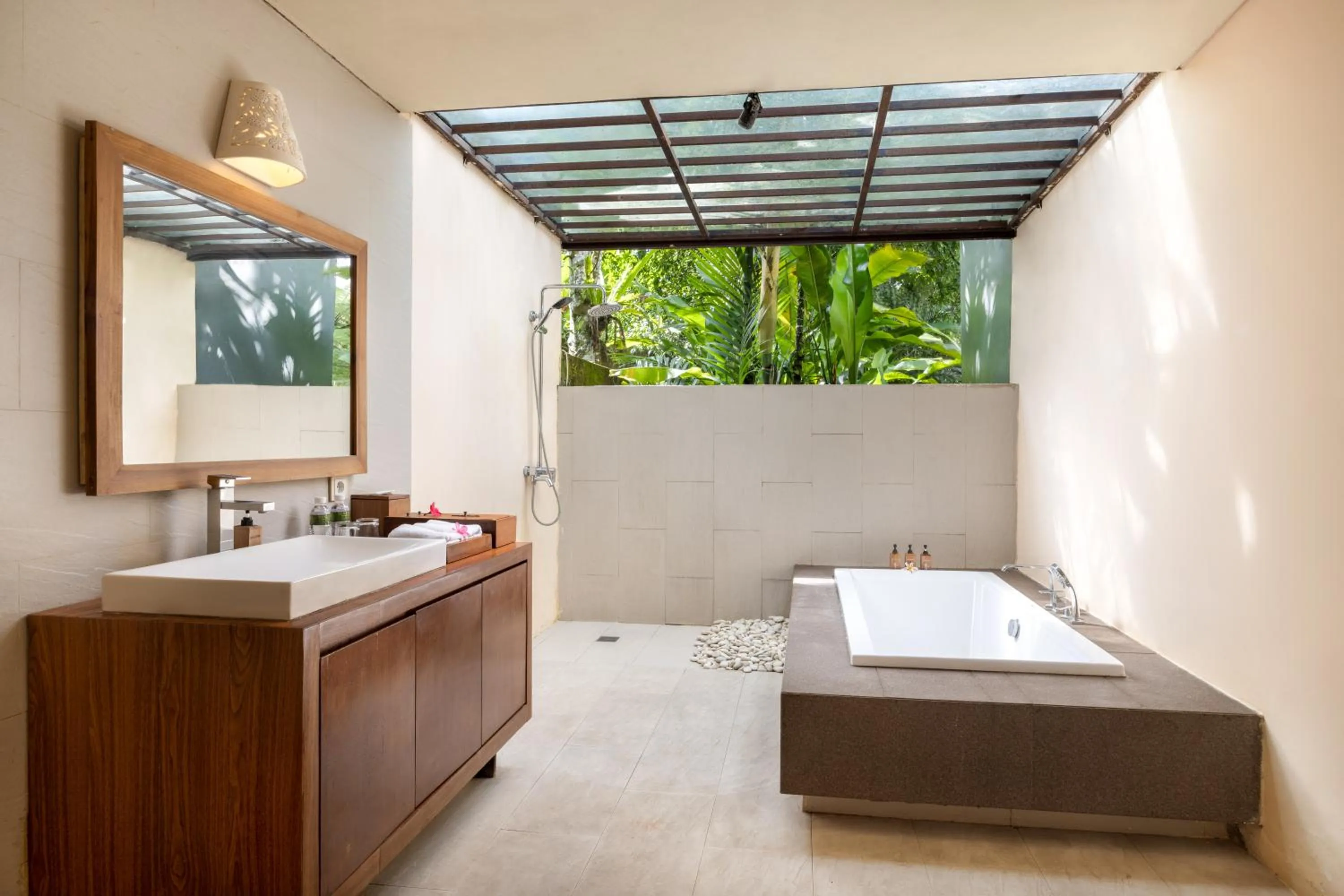 Bathroom, Bed in Senetan Villas and Spa Resort