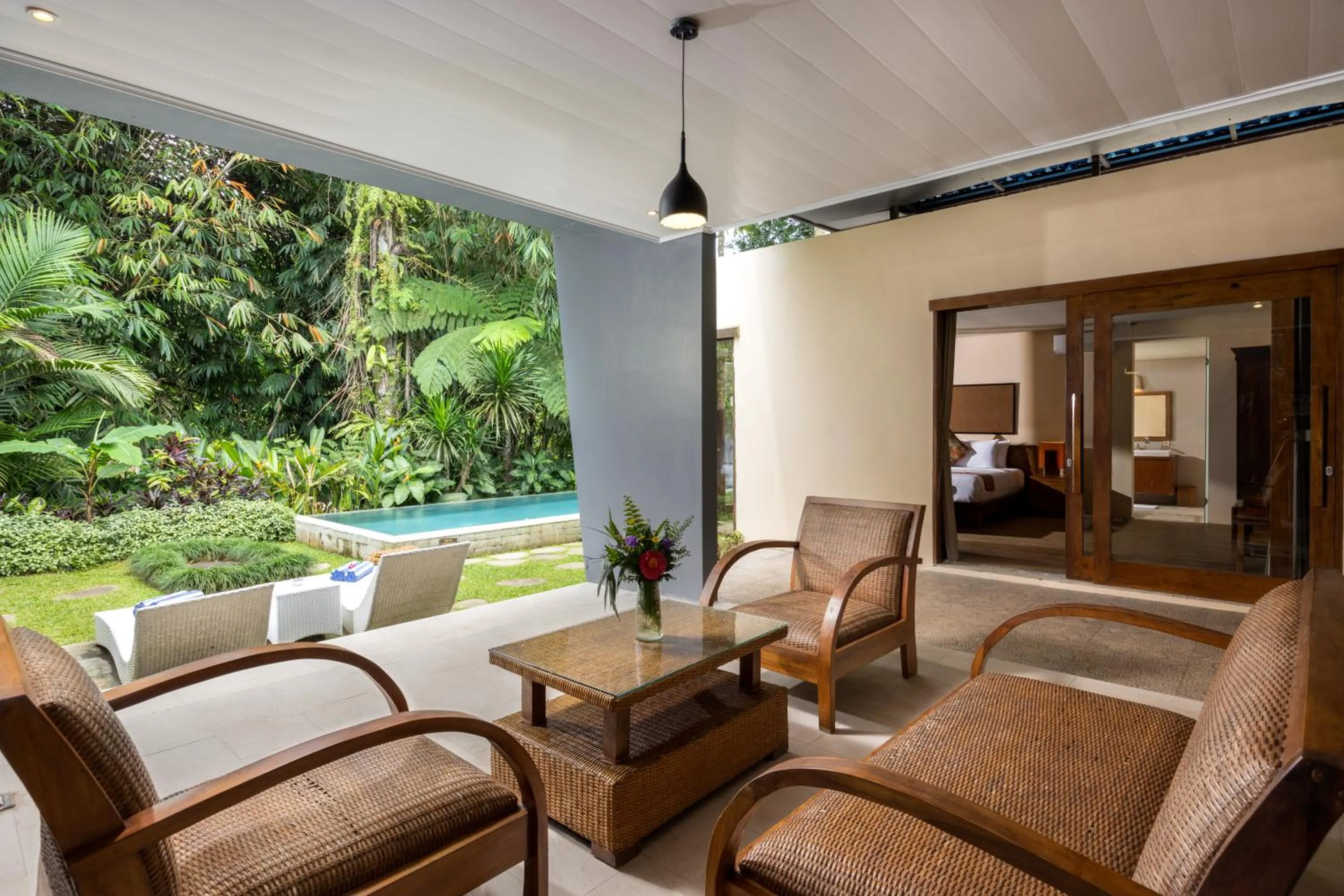 Living room in Senetan Villas and Spa Resort