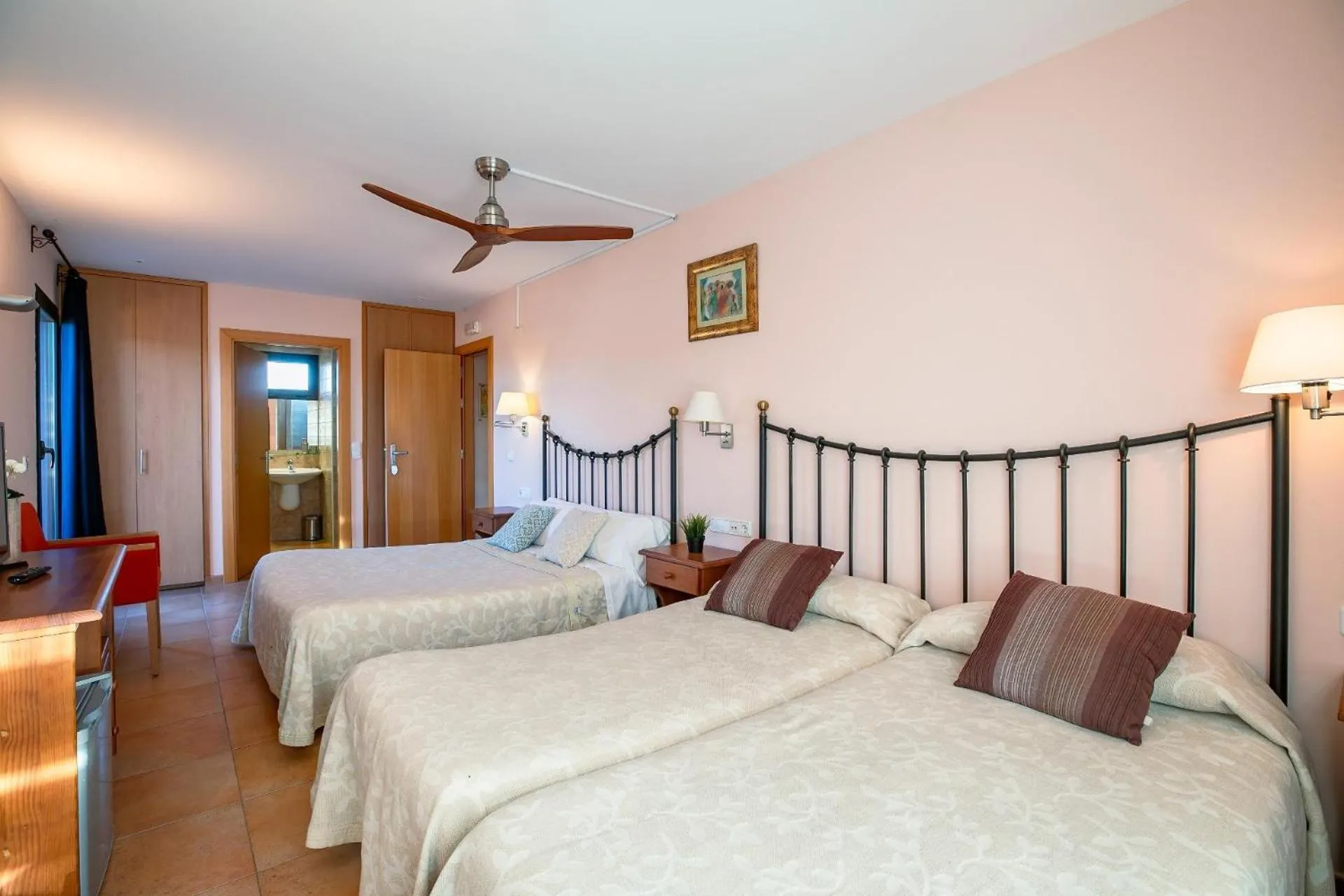 Decorative detail, Bed in Hotel Era Conte