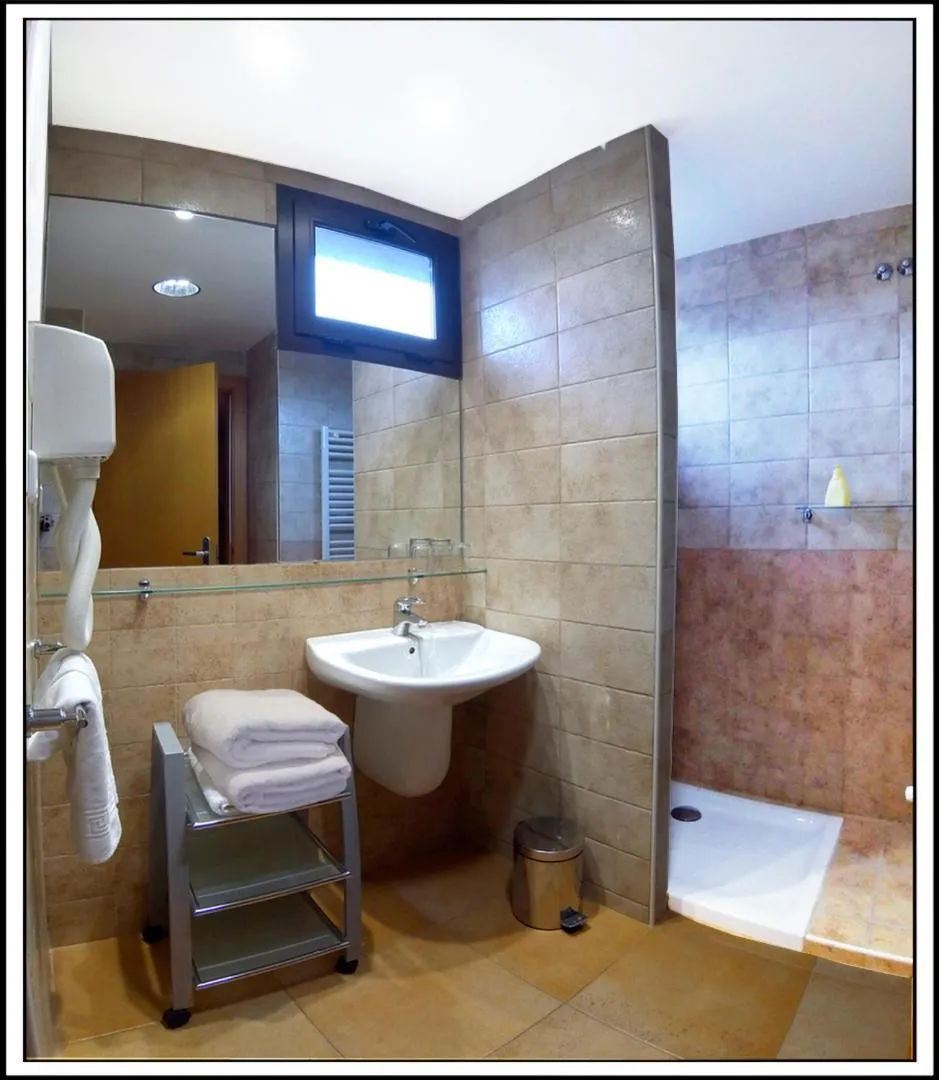 Toilet in Hotel Era Conte